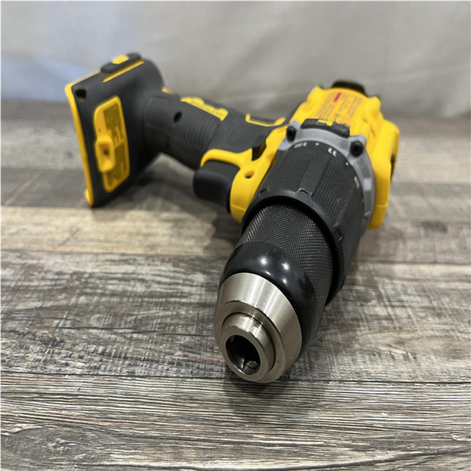 AS-IS DEWALT ATOMIC 20V Lithium-Ion Cordless 1/2 in. Hammer Drill Kit