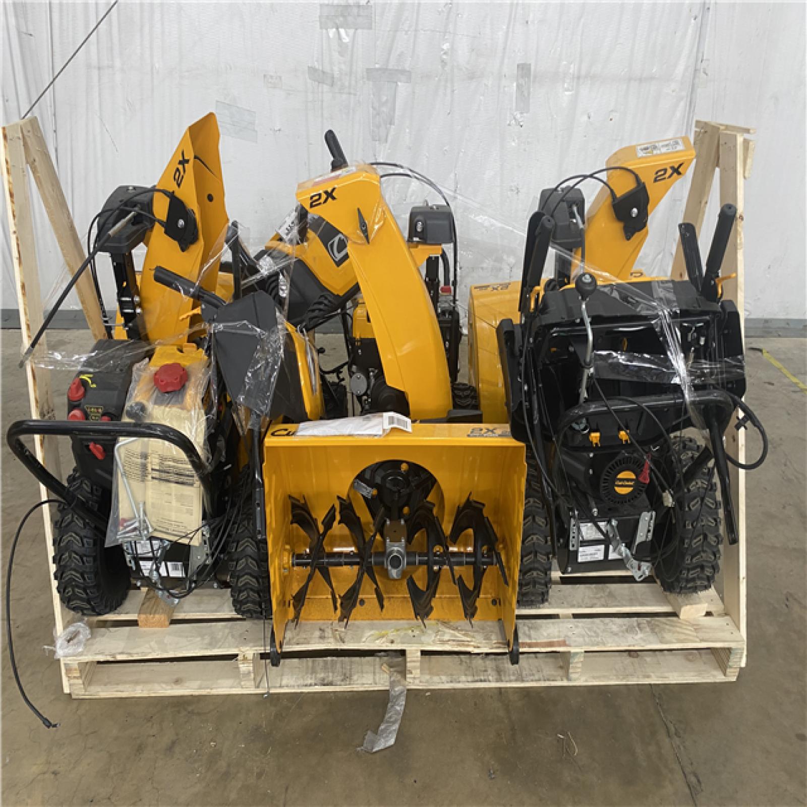 Houston Location AS IS - Cub Cadet 2X 26 in. Snowblower