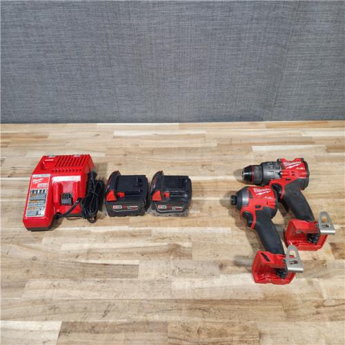 HOUSTON LOCATION - AS-IS MILWAUKEE 2 TOOL COMBO KIT W/ (2) BATTERY & CHARGER