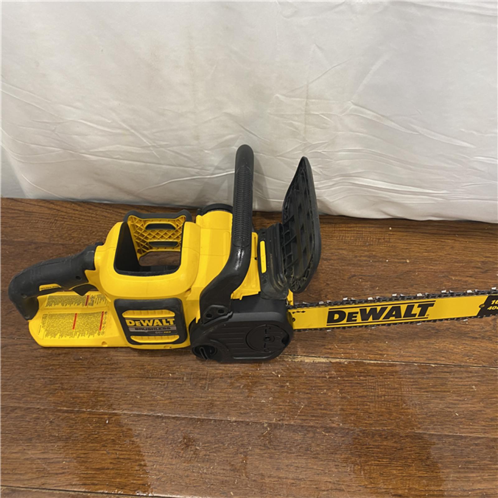 AS-IS DEWALT  FLEXVOLT 60V MAX 16in. Brushless Cordless Battery Powered Chainsaw Kit with (1) FLEXVOLT 2 Ah Battery & Charger