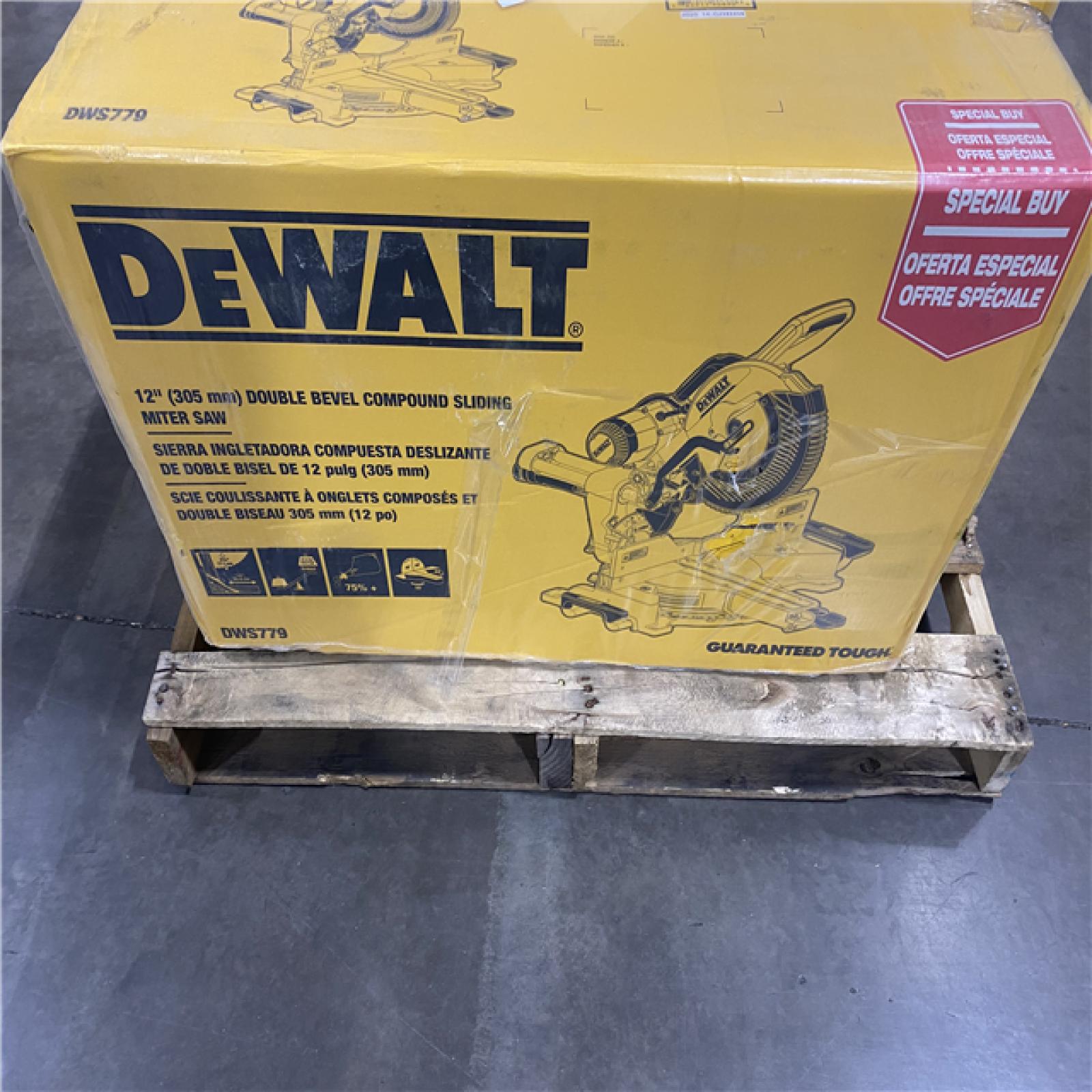 NEW- DeWalt 15 Amps 12 in. Corded Dual-Bevel Sliding Compound Miter Saw