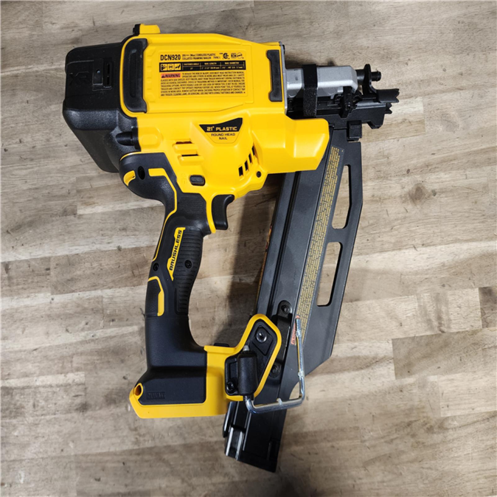HOUSTON LOCATION - AS-IS (APPEARS LIKE NEW) DEWALT 20-Volt 21° Cordless Framing Nailer (Tool-Only)