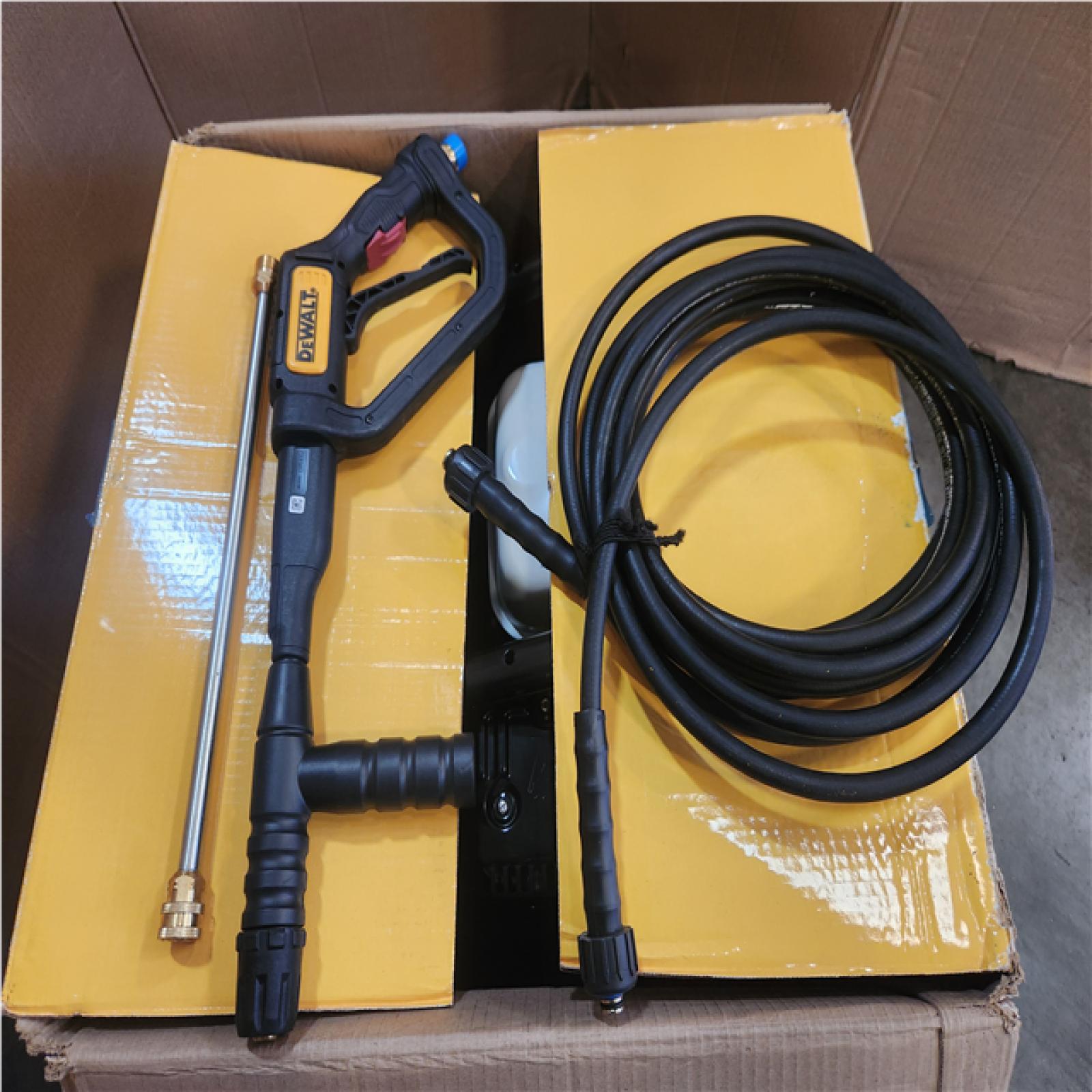 Phoenix NEW DEWALT 3600 PSI 2.5 GPM Gas Pressure Washer with Honda GX200 Engine  Heavy-Duty Commercial Cold Water Power Cleaner