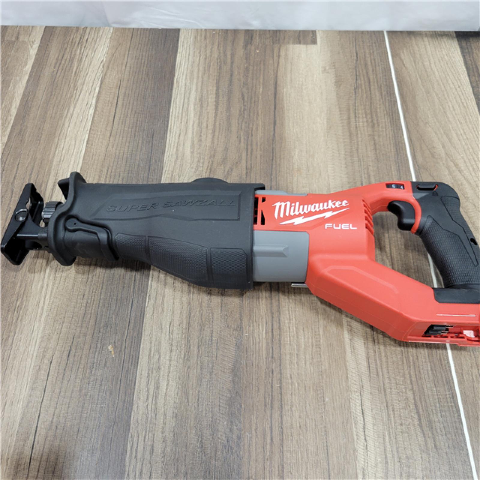 AS-IS Milwaukee M18 Fuel 18V Brushless Super Sawzall Reciprocating Saw 2722-20 (Bare Tool)