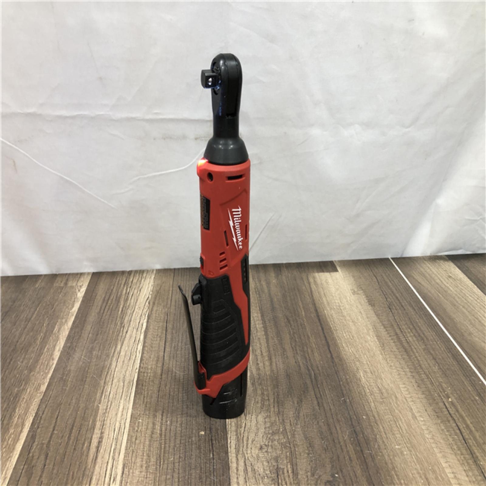 AS-IS Milwaukee M12 12V Lithium-Ion Cordless 3/8 in. Ratchet Kit