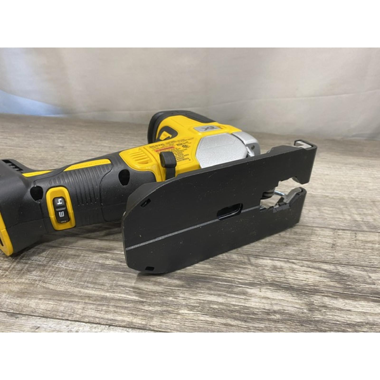 AS-IS DEWALT 20V MAX XR Cordless Barrel Grip Jigsaw (Tool Only)