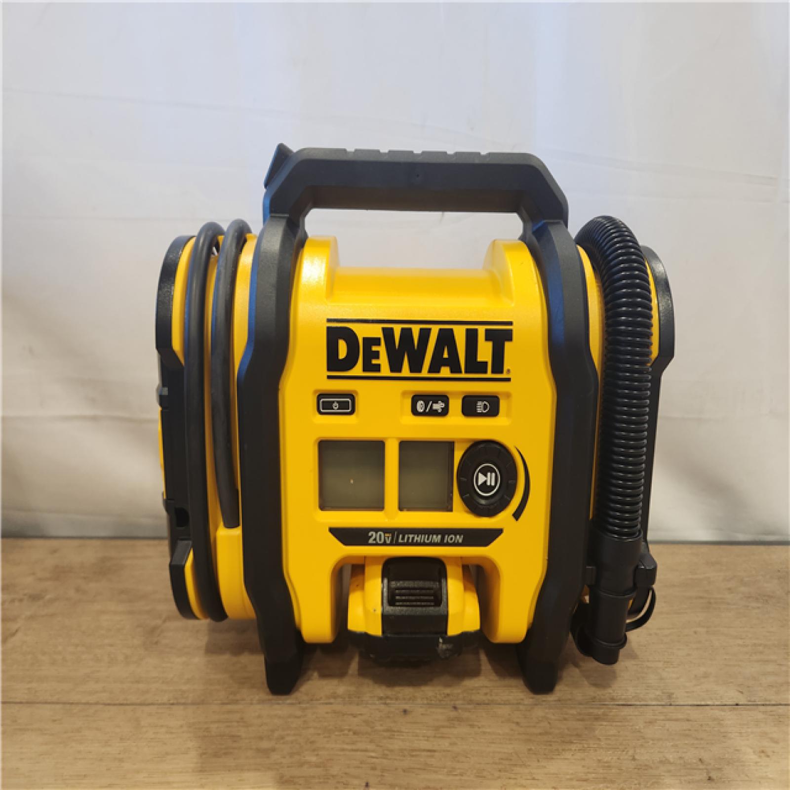 AS-IS- DeWalt 20-Volt MAX Inflator (Tool-Only)