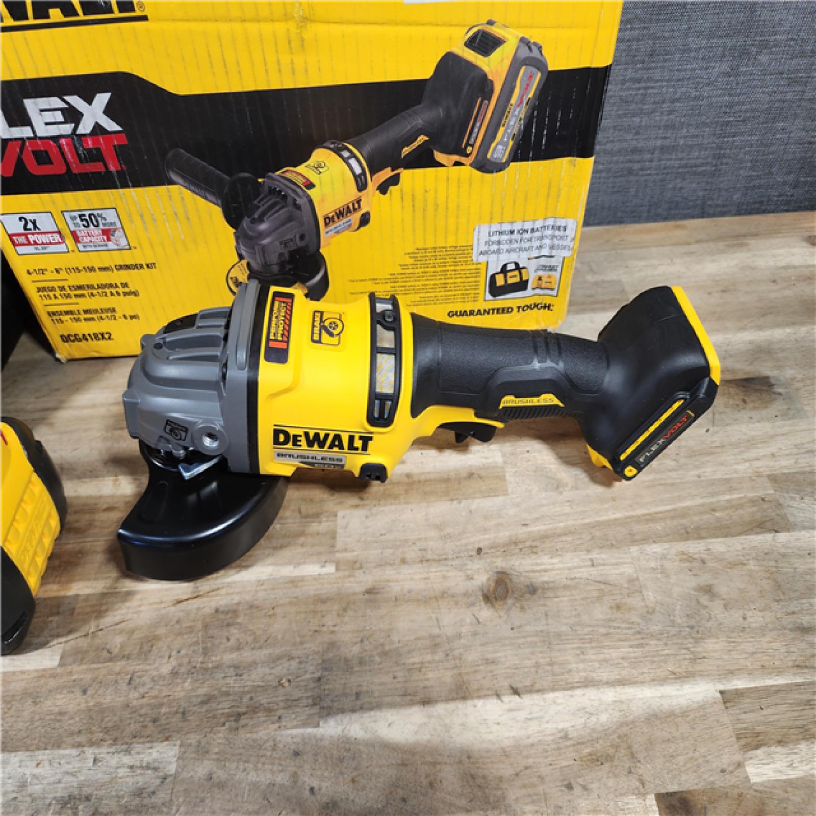 HOUSTON LOCATION - AS-IS DeWalt Flexvolt 60V Max Cordless Grinder  4.5 in; 6 in  Kit  W/ (2) BATTERY & CHARGER (DCG418X2)