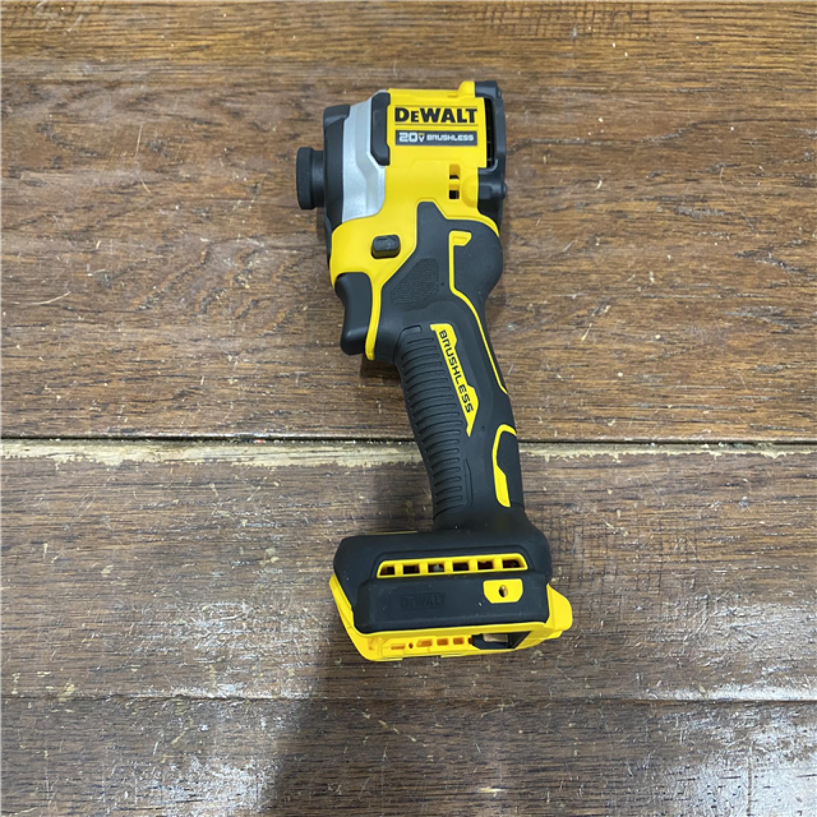 AS-IS DEWALT ATOMIC 20V MAX Lithium-Ion Cordless 1/4 in. Brushless Impact Driver Kit, 5 Ah Battery, Charger, and Bag