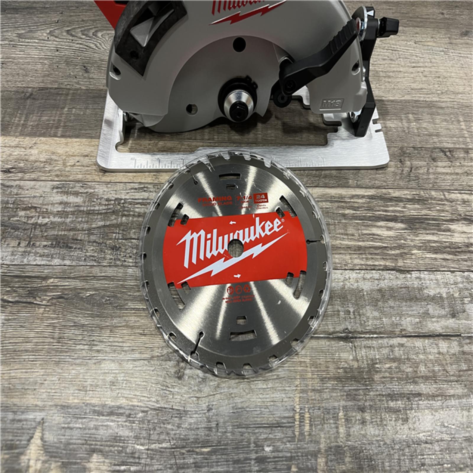 AS-IS Milwaukee 18V Lithium-Ion Brushless Cordless 7-1/4 in. Circular Saw (Tool-Only)