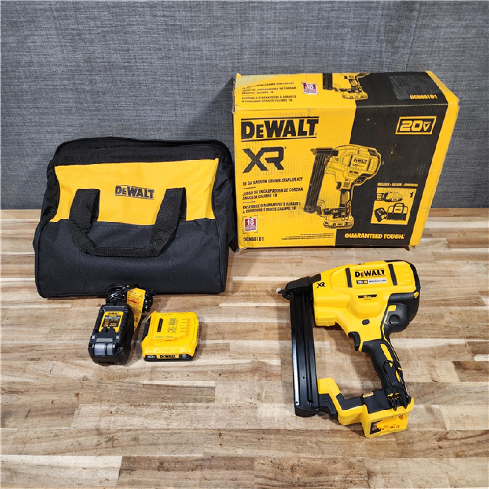 HOUSTON LOCATION - AS-IS DEWALT 20V MAX XR Lithium-Ion Cordless 18-Gauge Narrow Crown Stapler Kit