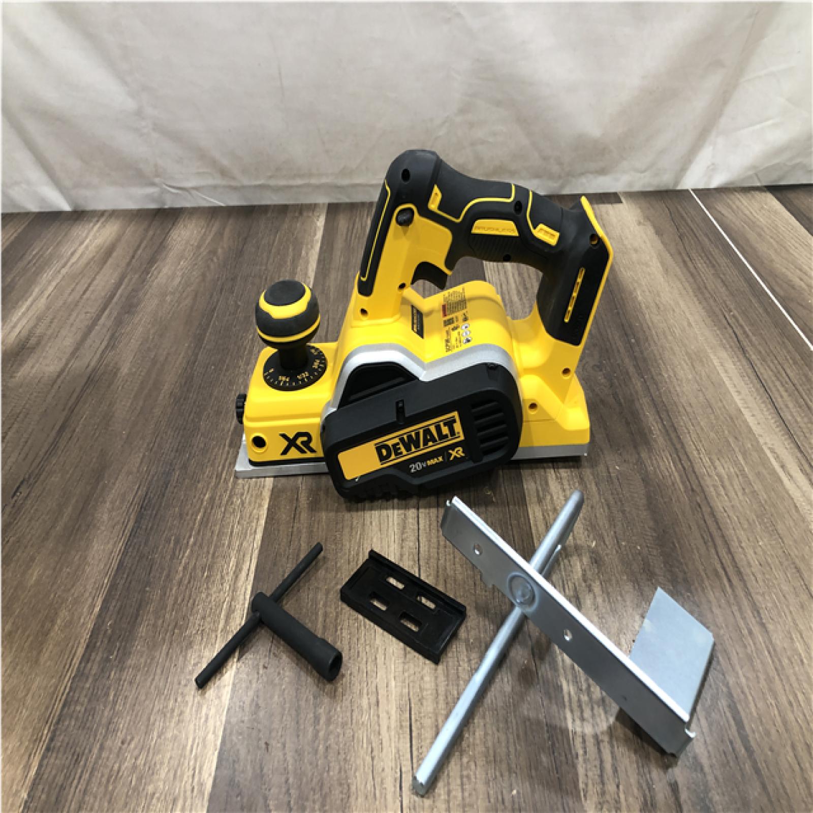 AS-IS DEWALT 20V MAX XR Cordless Brushless 3-1/4 in. Planer (Tool Only)