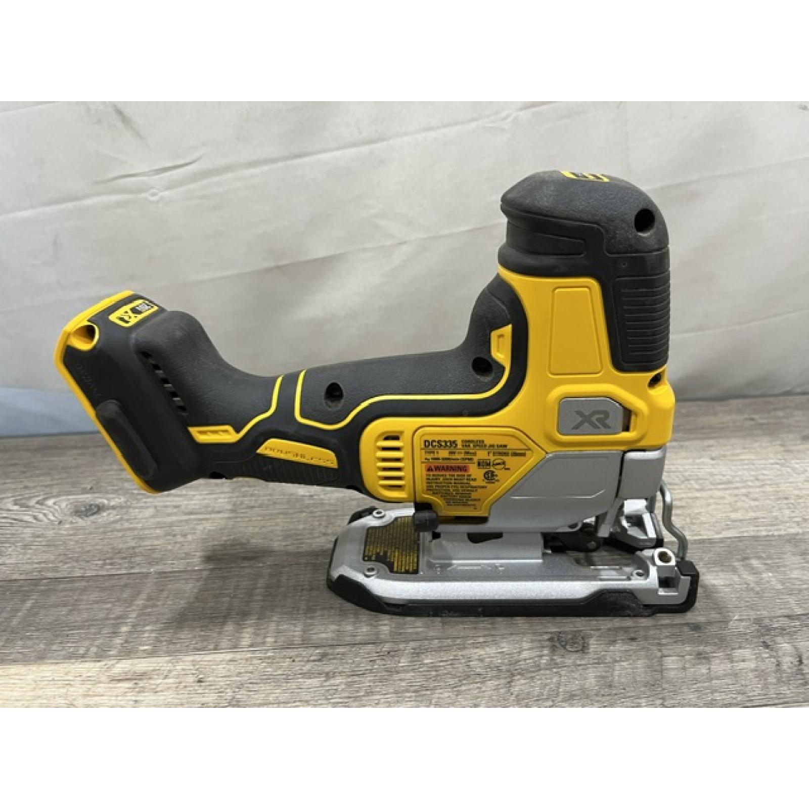 AS-IS DEWALT 20V MAX XR Cordless Barrel Grip Jigsaw (Tool Only)