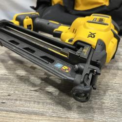 AS-IS DEWALT 20V MAX XR 16-Gauge Electric Cordless Angled Finishing Nailer Kit