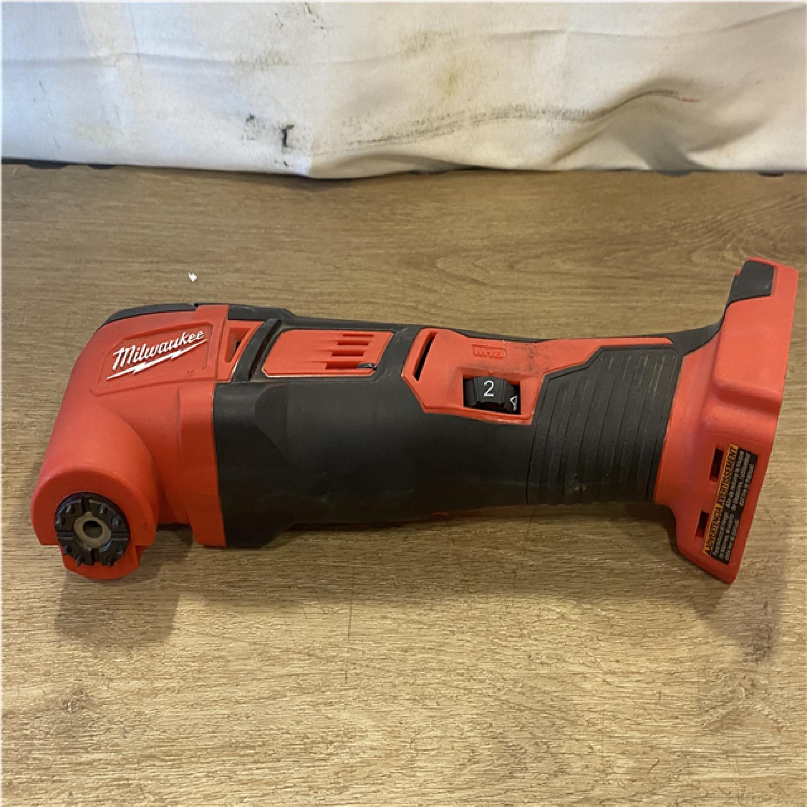 AS-IS Milwaukee FUEL 18V Lithium-Ion Cordless Brushless Oscillating Multi-Tool (Tool-Only)