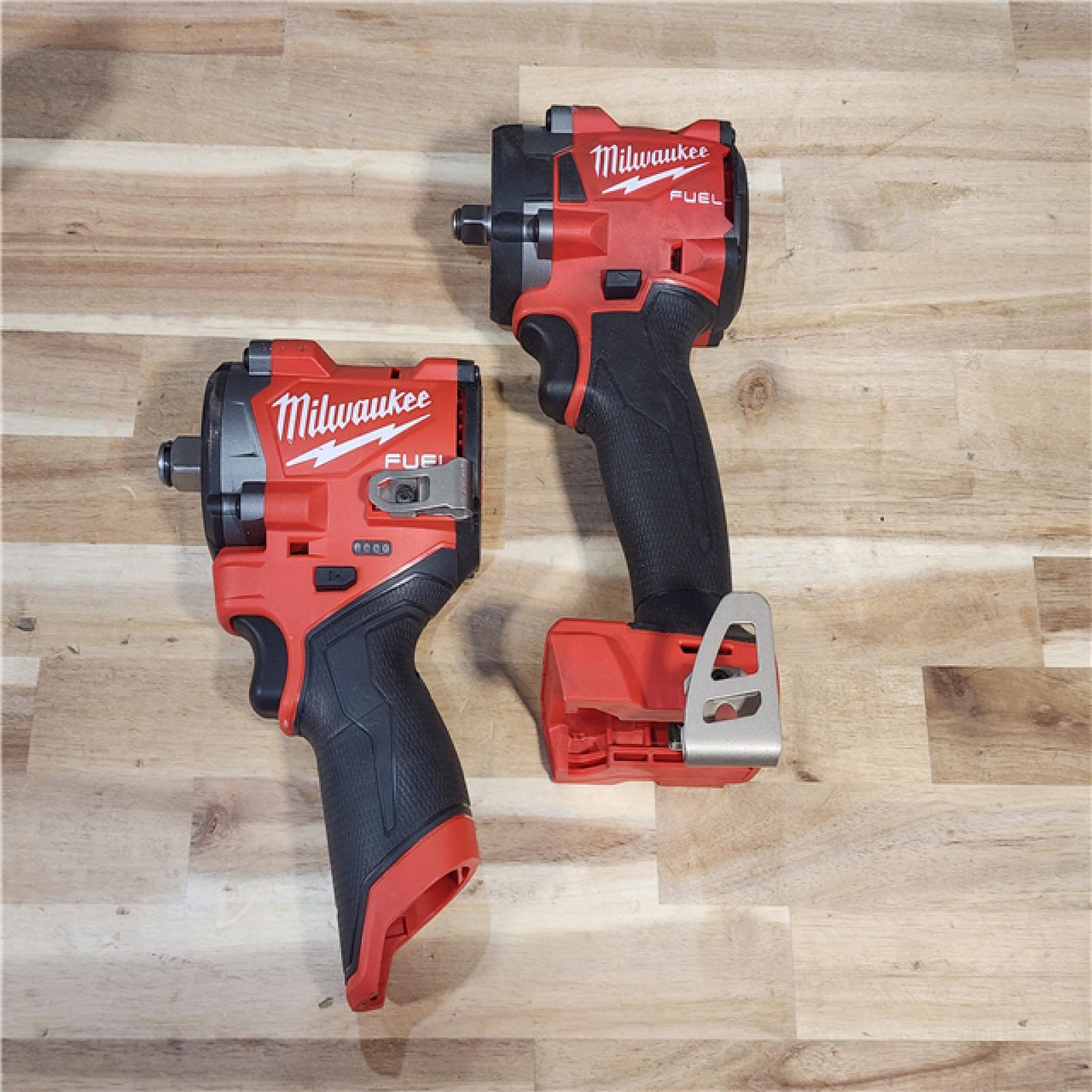 HOUSTON LOCATION - AS-IS MILWAUKEE 2 TOOL COMBO KIT W/ (2) BATTERY & CHARGER