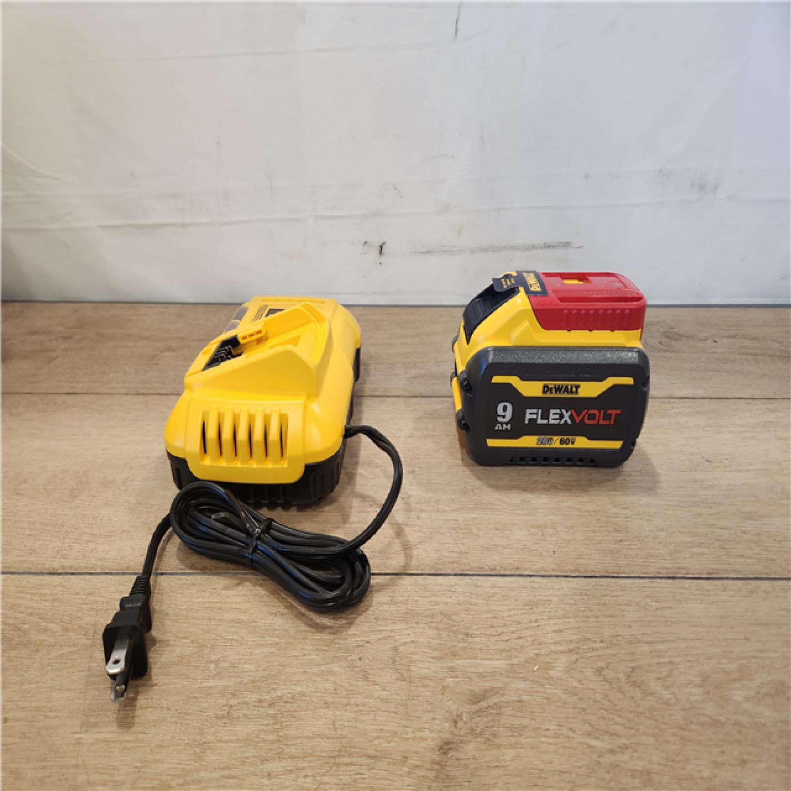 AS-IS- DEWALT 20V/60V MAX FLEXVOLT Lithium-Ion 9.0Ah Battery and Charger Starter Kit