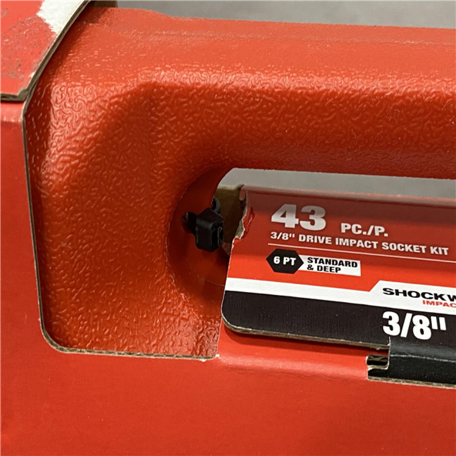 NEW - Milwaukee SHOCKWAVE 3/8 in. Drive SAE and Metric 6 Point Impact Socket Set (43-Piece)