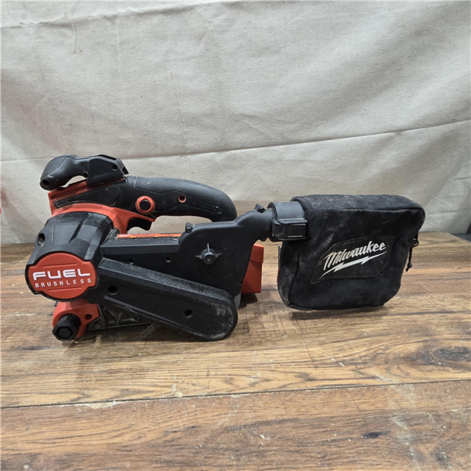 AS-IS Milwaukee M18 Fuel 8 Amps 18 V 3 in. W X 18 in. L Cordless Belt Sander Tool Only