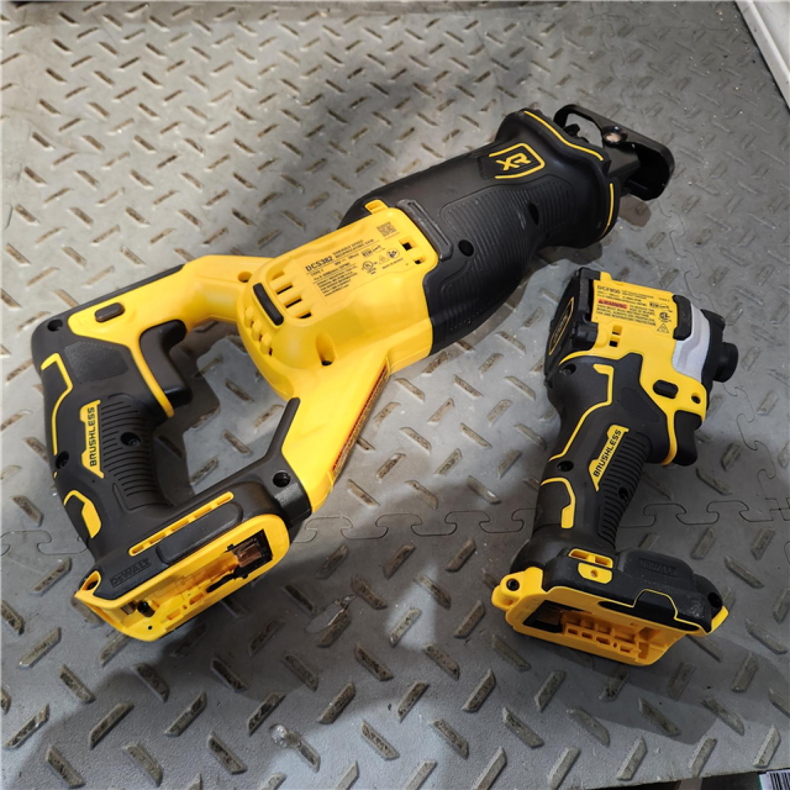 HOUSTON Location-AS-IS-DEWALT DCK4050M2 20V MAX Lithium-Ion Brushless Cordless 4-Tool Combo Kit 4.0 Ah APPEARS IN NEW! Condition