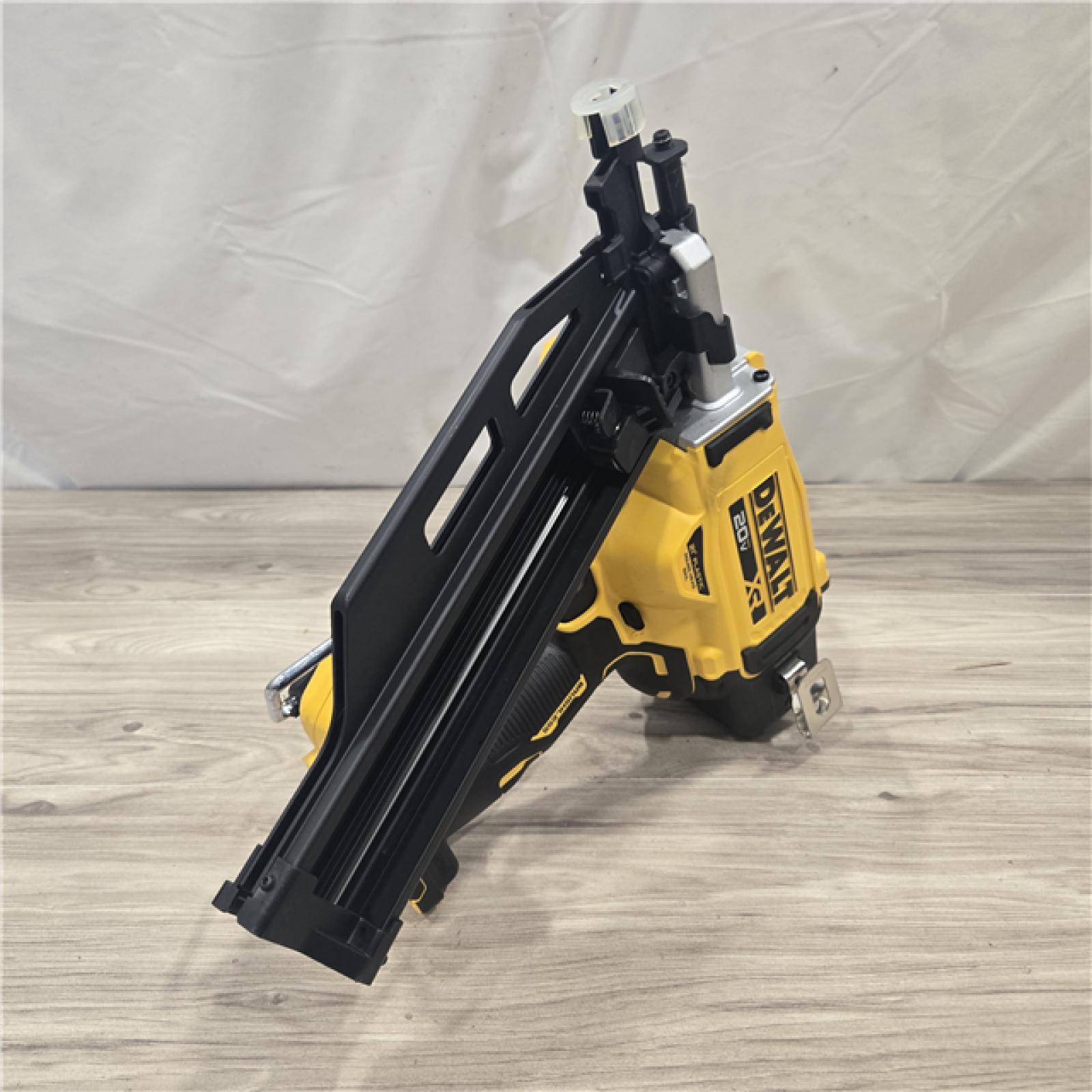 AS-IS DEWALT 20-Volt 21° Cordless Framing Nailer (Tool-Only)