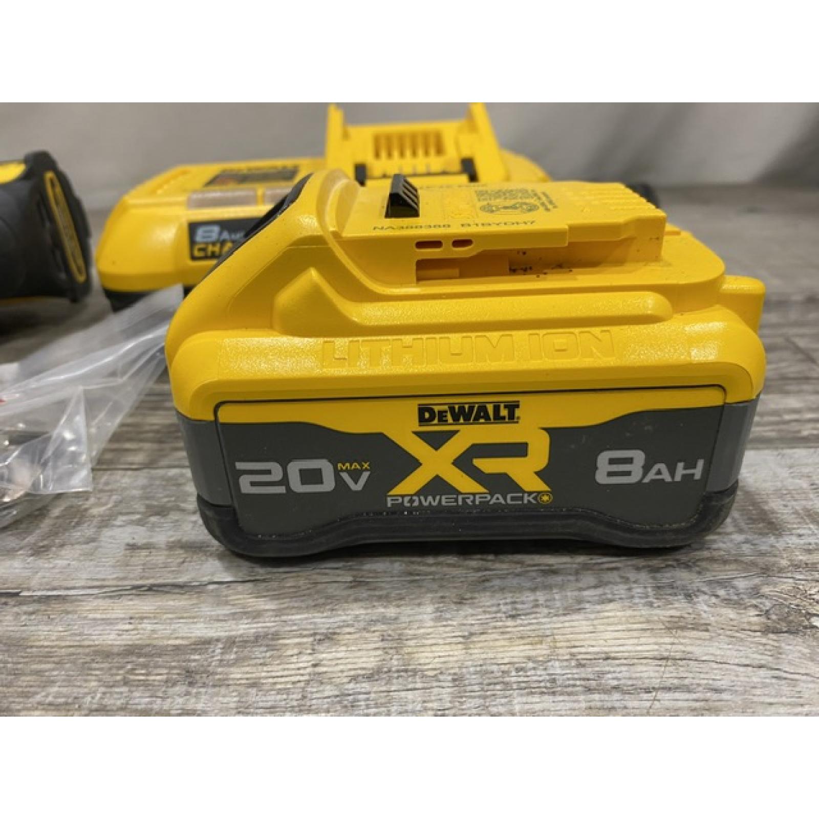 AS-IS DEWALT Atomic 20V Max Lithium-Ion Brushless Cordless Compact 1/4 in. Impact Driver Kit