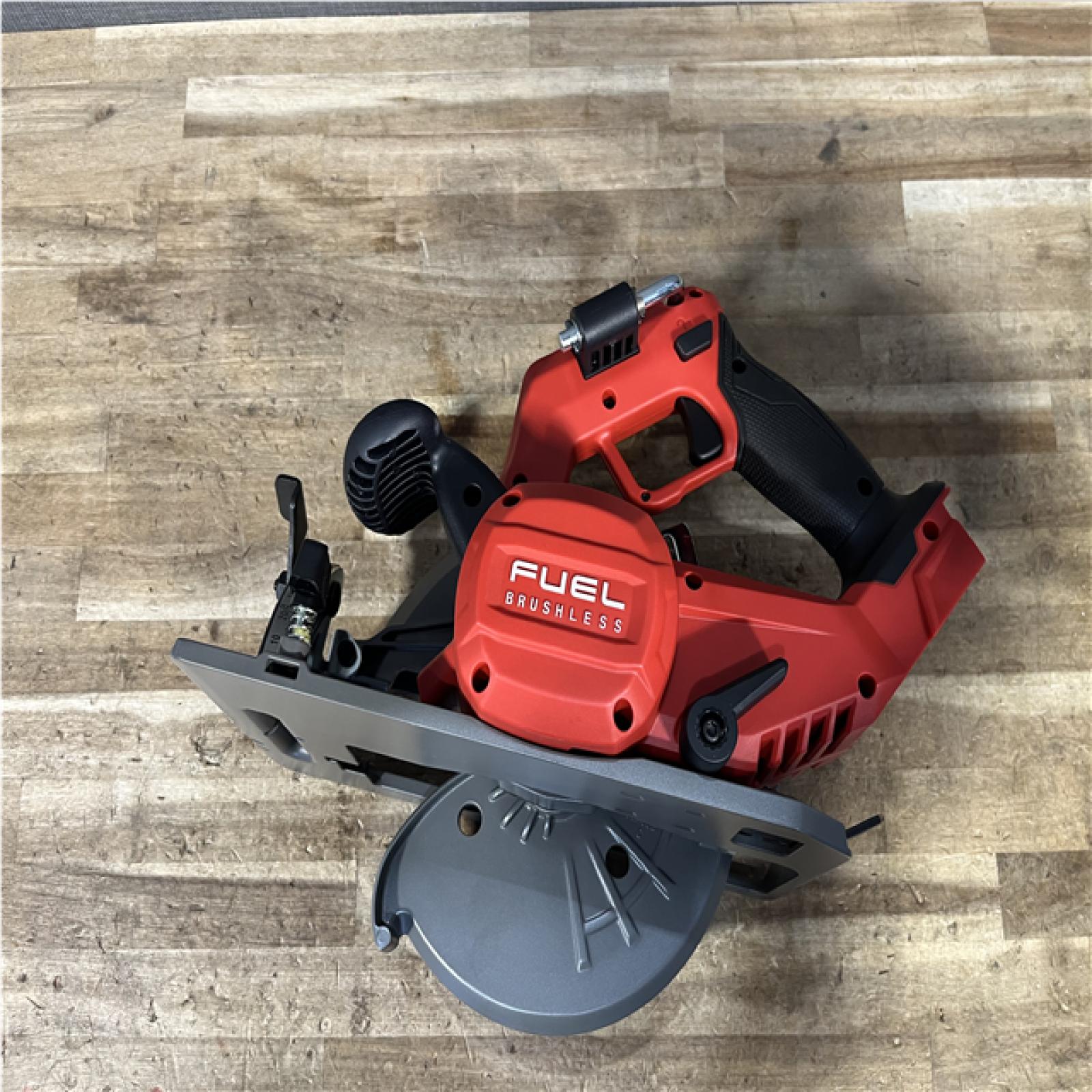 Houston Location AS-IS Milwaukee FUEL 18V Lithium-Ion Brushless Cordless 7-1/4 in. Circular Saw (Tool-Only)