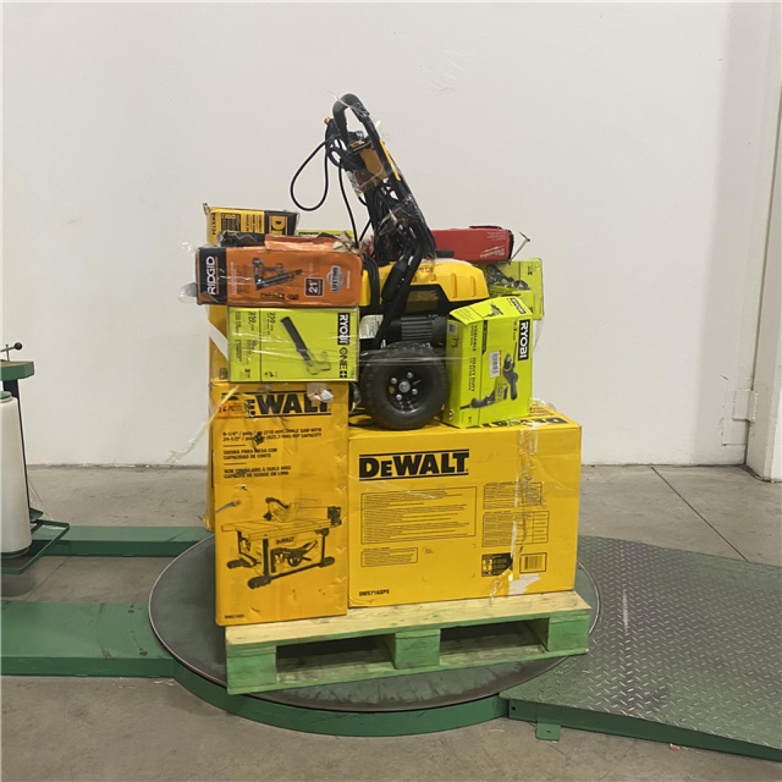 Dallas Location - As-Is Tool Pallet