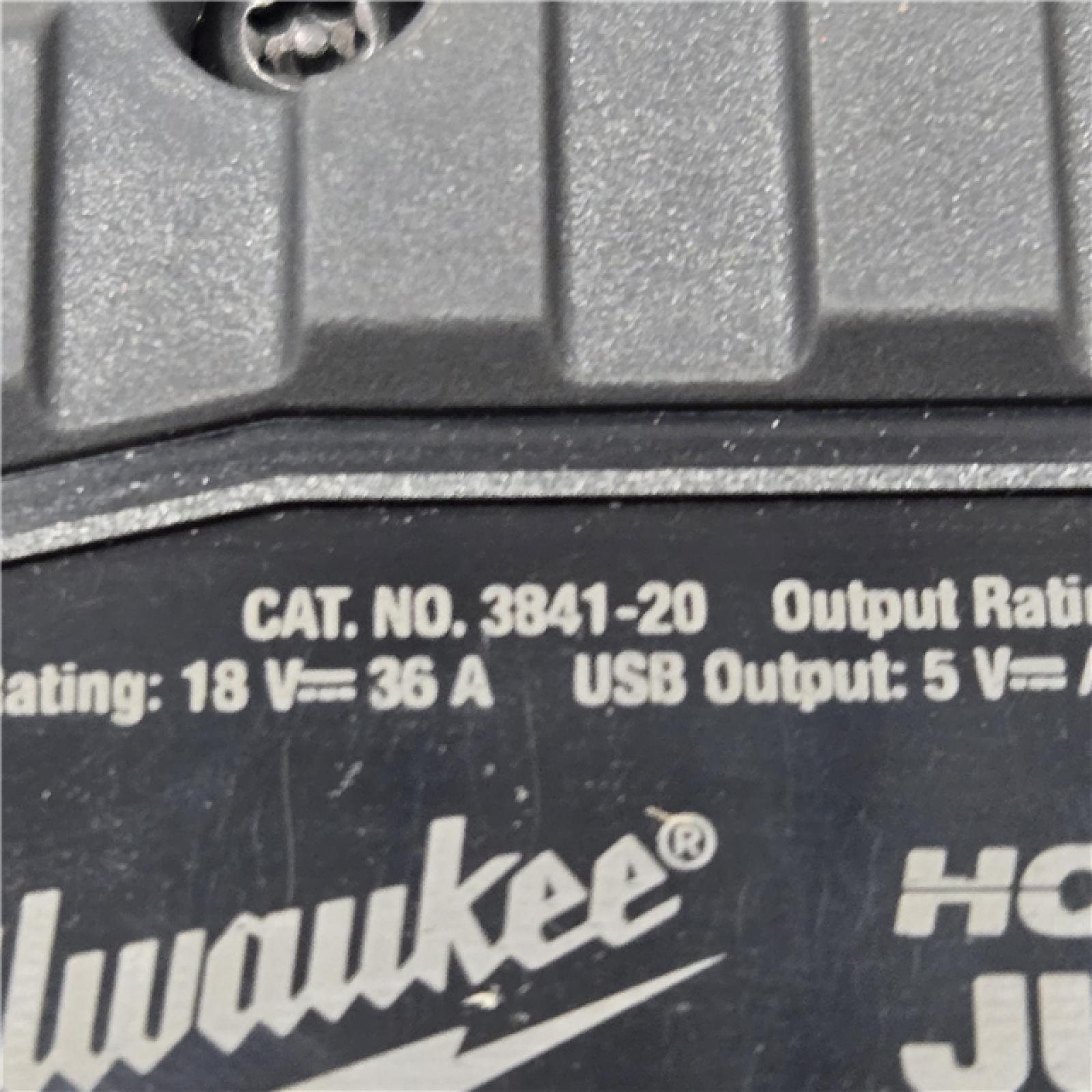 AS-IS Milwaukee M18 18V Cordless 2000 Peak Amp HOTSHOT Jump Starter (Tool-Only)