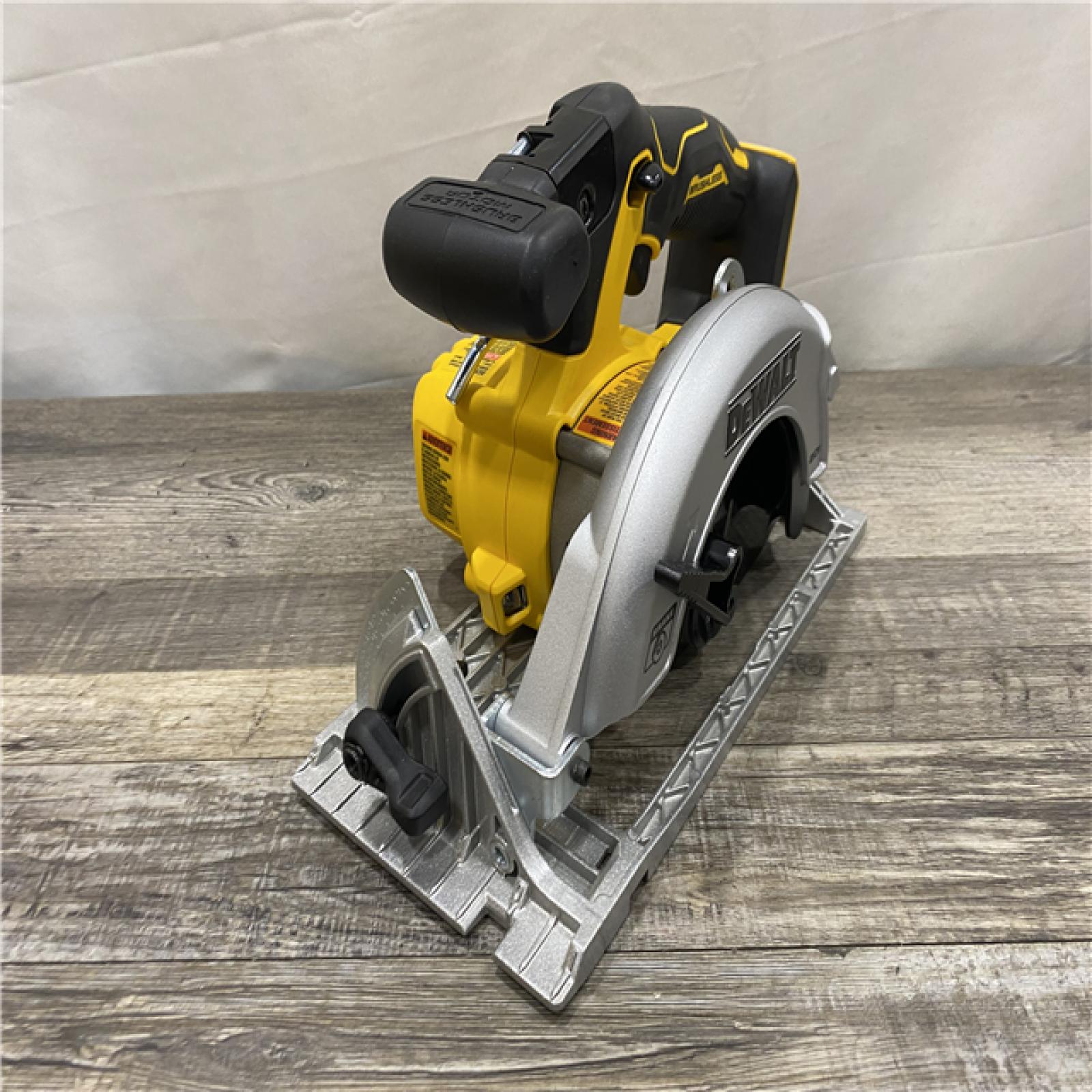 AS-IS DEWALT 20V MAX Cordless Brushless 6-1/2 in. Sidewinder Style Circular Saw (Tool Only)
