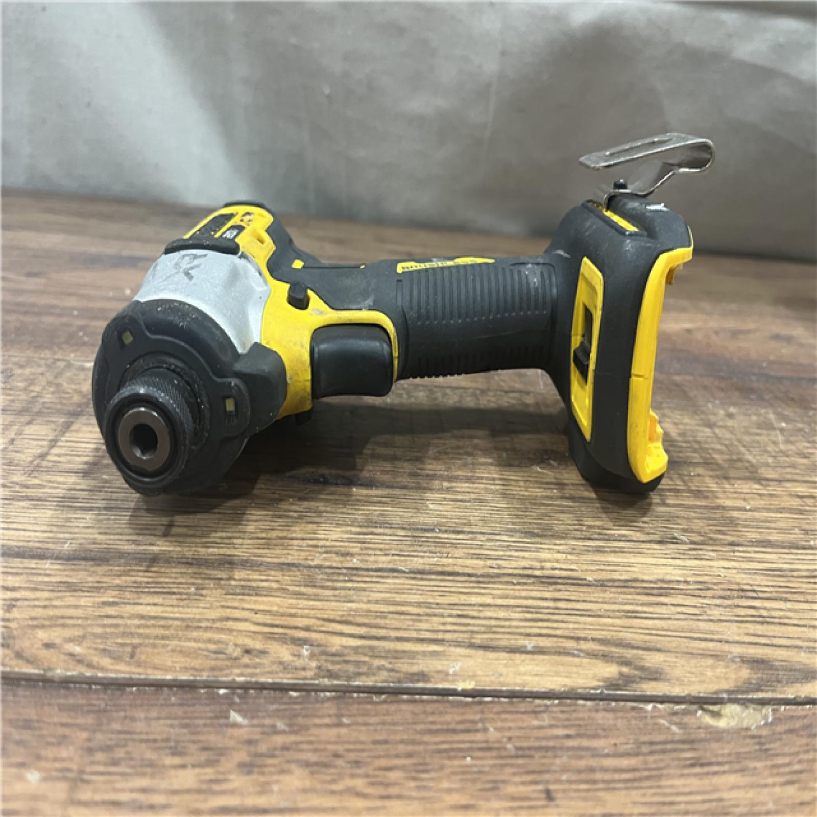AS-IS 20-Volt XR Lithium-Ion 6-Tool Cordless Combo Kit with (2) 5.0 Ah Battery Packs and Charger