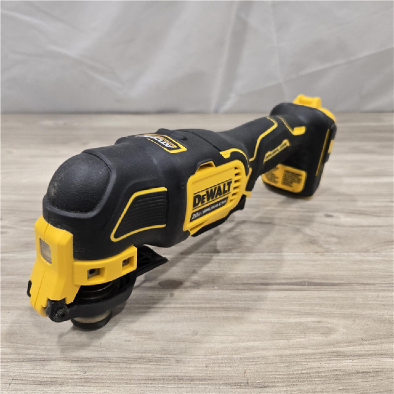 AS-IS DEWALT ATOMIC 20V MAX Cordless Oscillating Multi Tool (Tool Only)