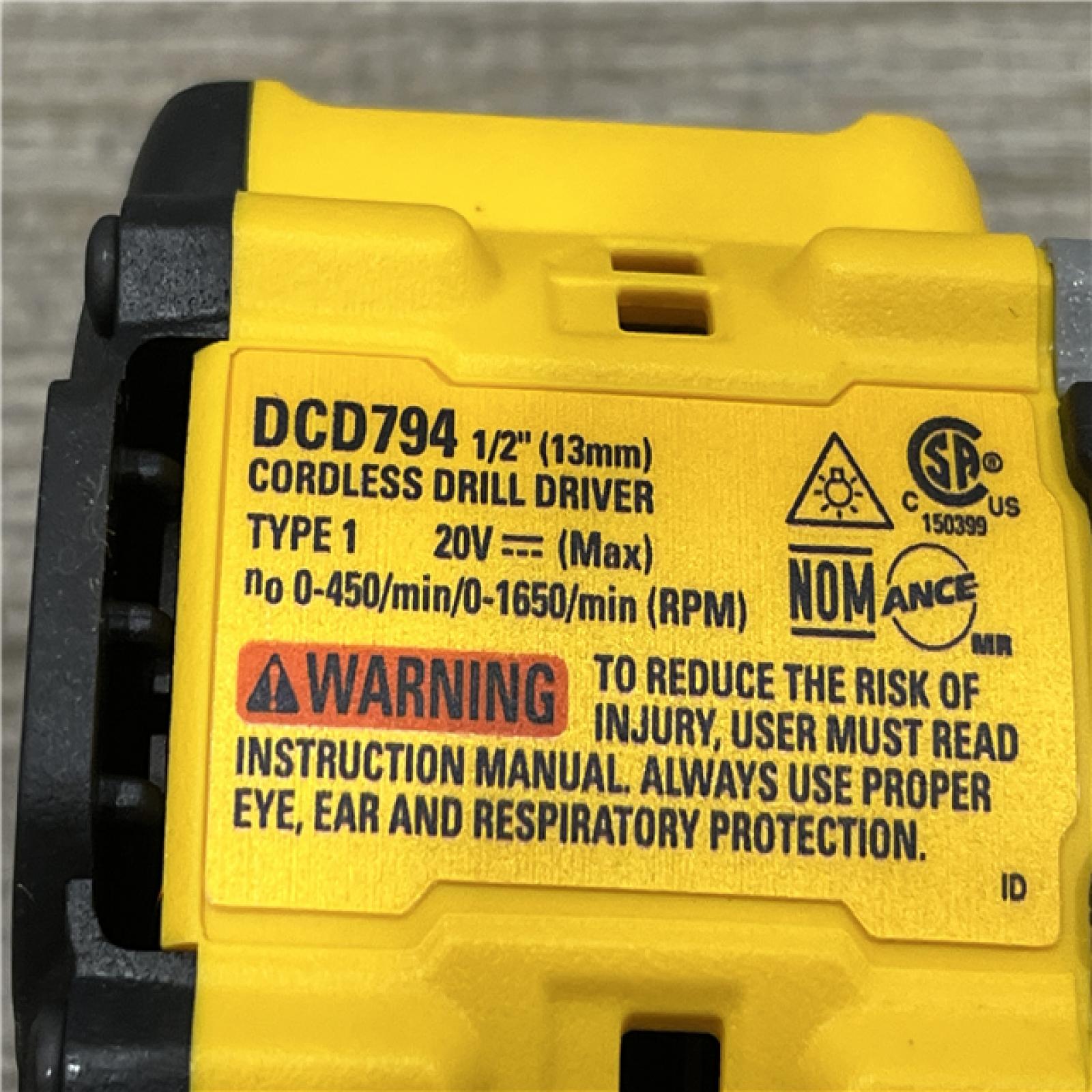 AS-IS DEWALT Atomic 20V Lithium-Ion Cordless Compact 1/2 in. Drill/Driver Kit