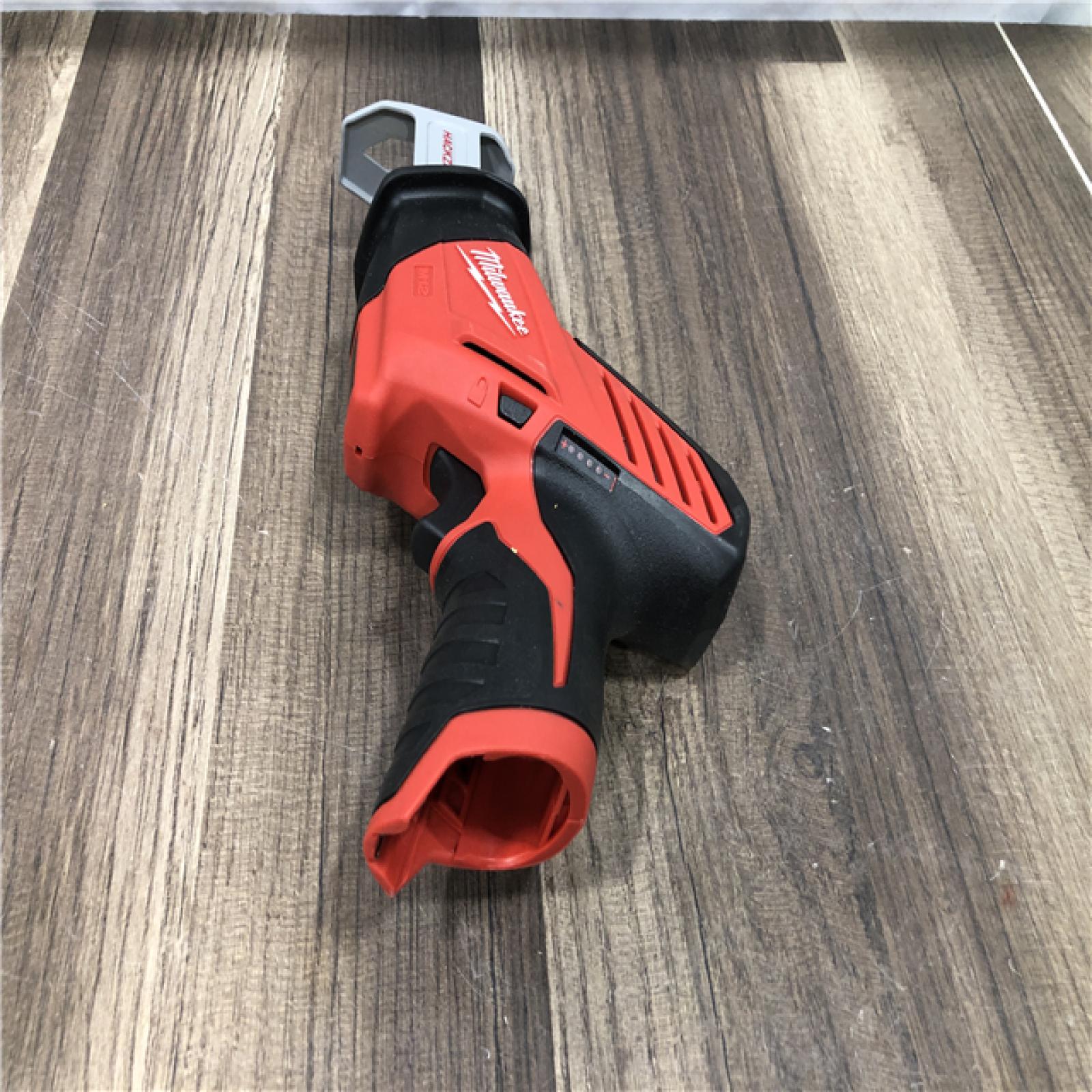 AS-IS Milwaukee  12V Lithium-Ion HACKZALL Cordless Reciprocating Saw Kit