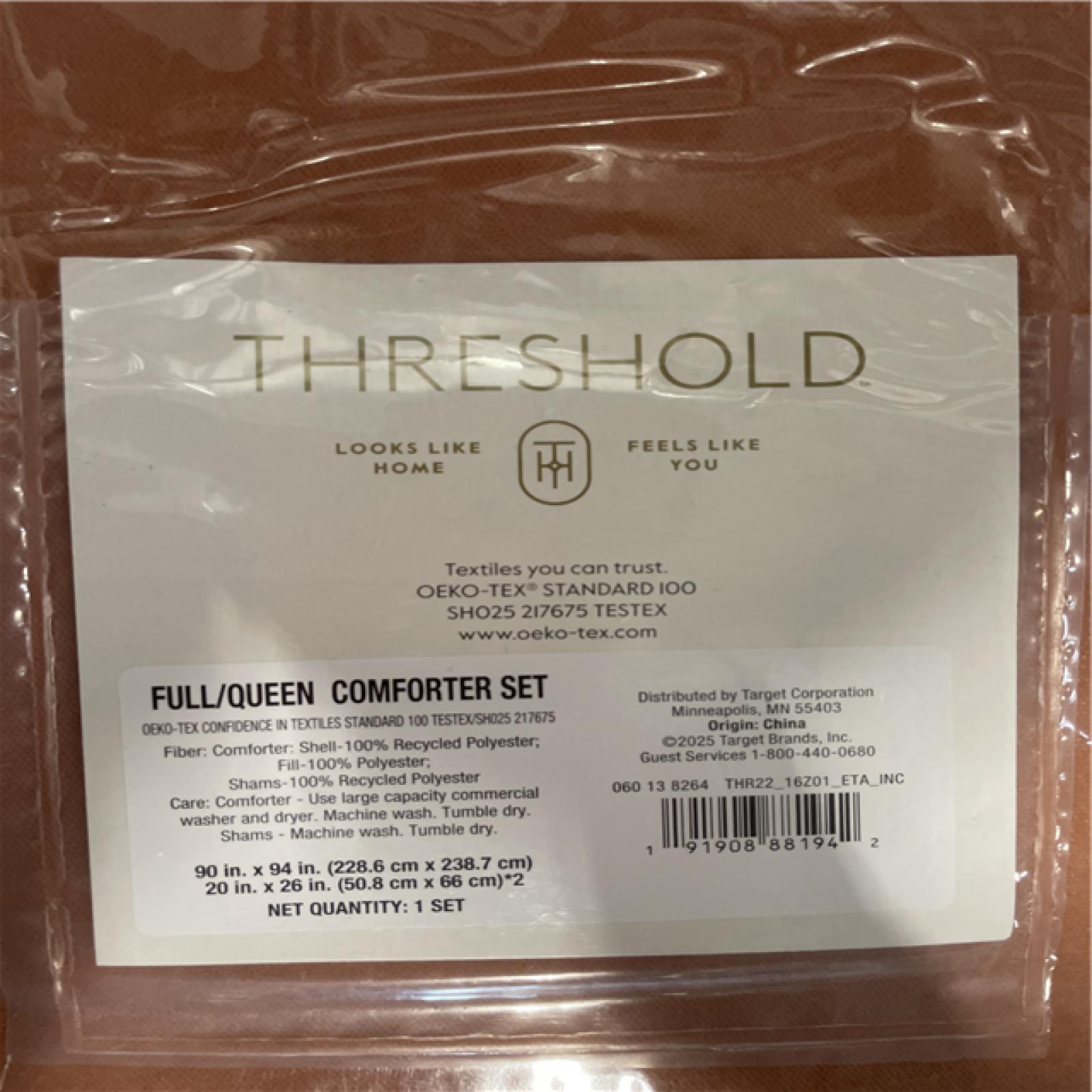 DALLAS LOCATION- NEW! Full/Queen Lustrous Velvet Comforter & Sham Set Terracotta - Threshold™: Gender Neutral  OEKO-TEX PALLET-( 6 UNITS)