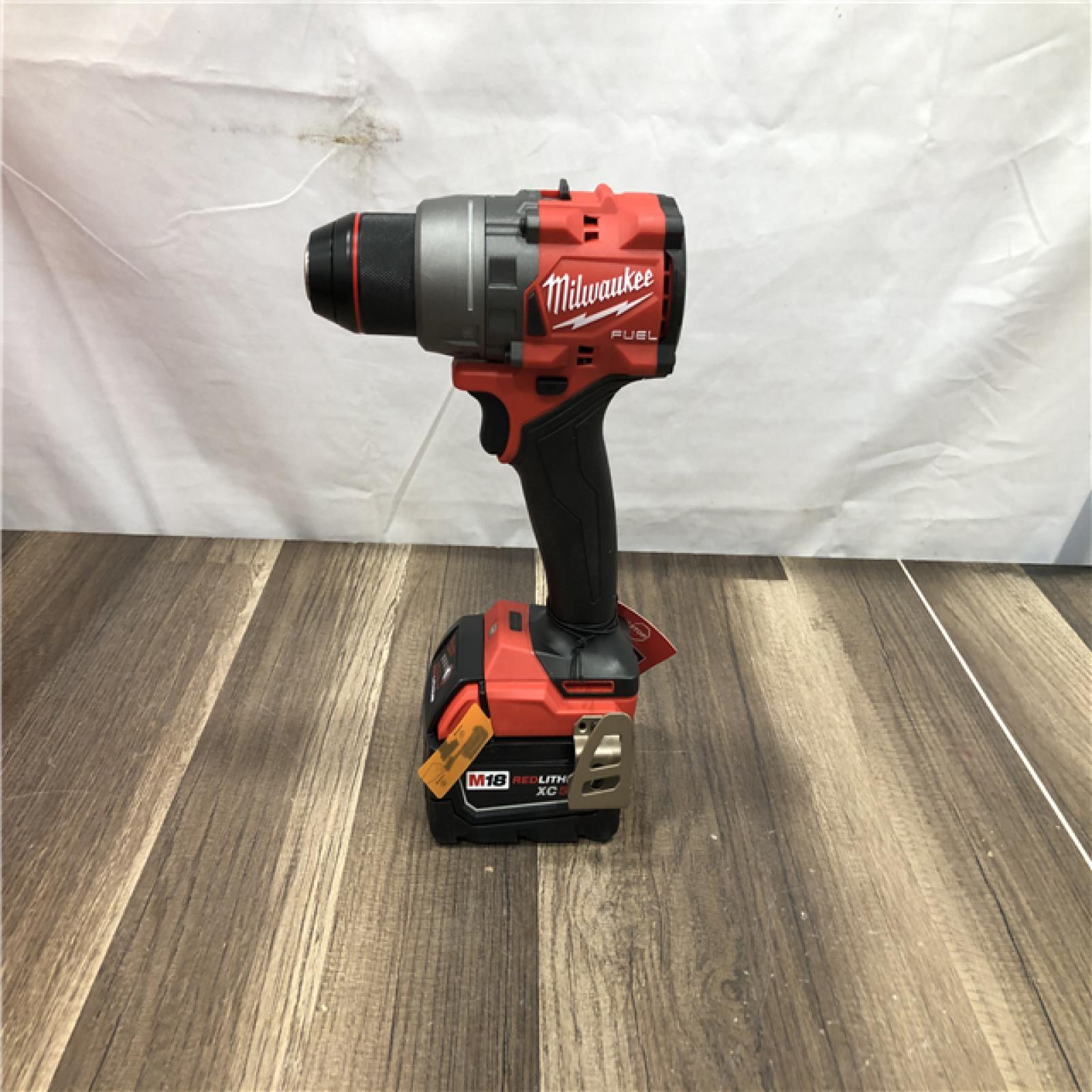 AS-IS Milwaukee FUEL 18V Lithium-Ion Brushless Cordless 1/2 in. Drill/Driver Kit
