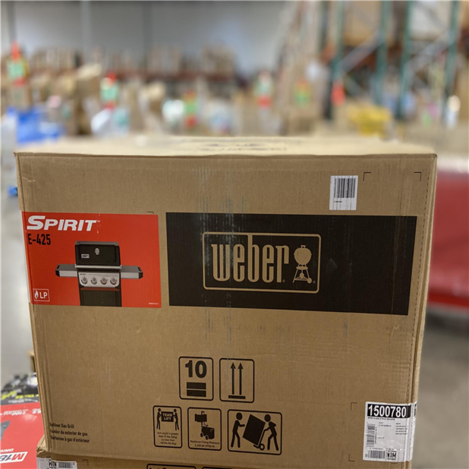 DALLAS LOCATION - Weber Spirit E-425 4-Burner Liquid Propane Gas Grill in Black with Sear Zone