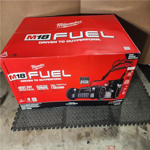 HOUSTON LOCATION - AS-IS (APPEARS LIKE NEW) M18 FUEL Brushless Cordless 21 in. Walk Behind Dual Battery Self-Propelled Mower W/(2) 12.0Ah Battery and Rapid Charger