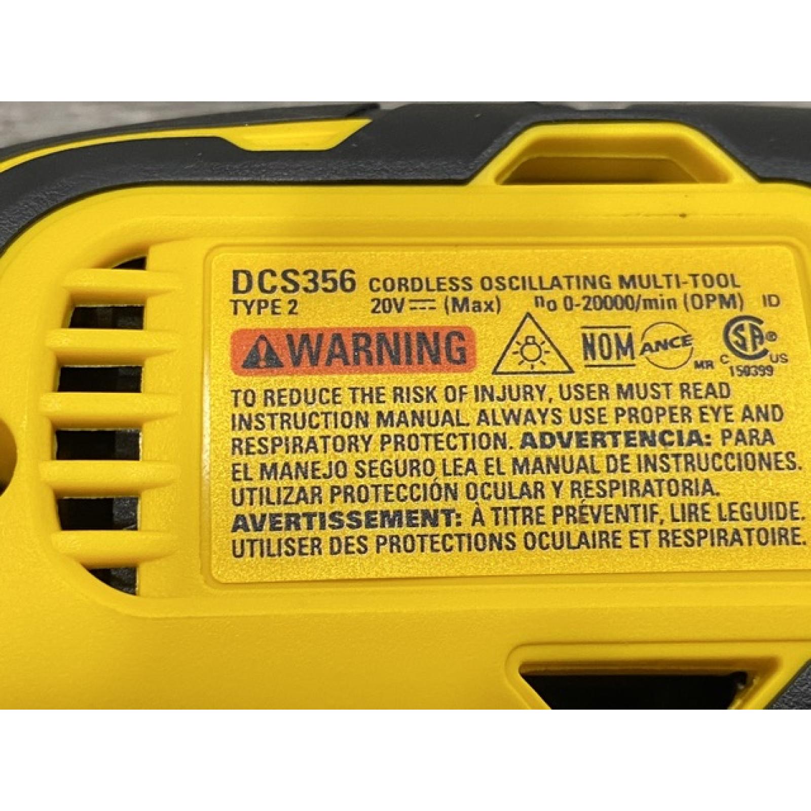 AS-IS DEWALT 20V MAX XR Cordless Brushless 3-Speed Oscillating Multi Tool Kit