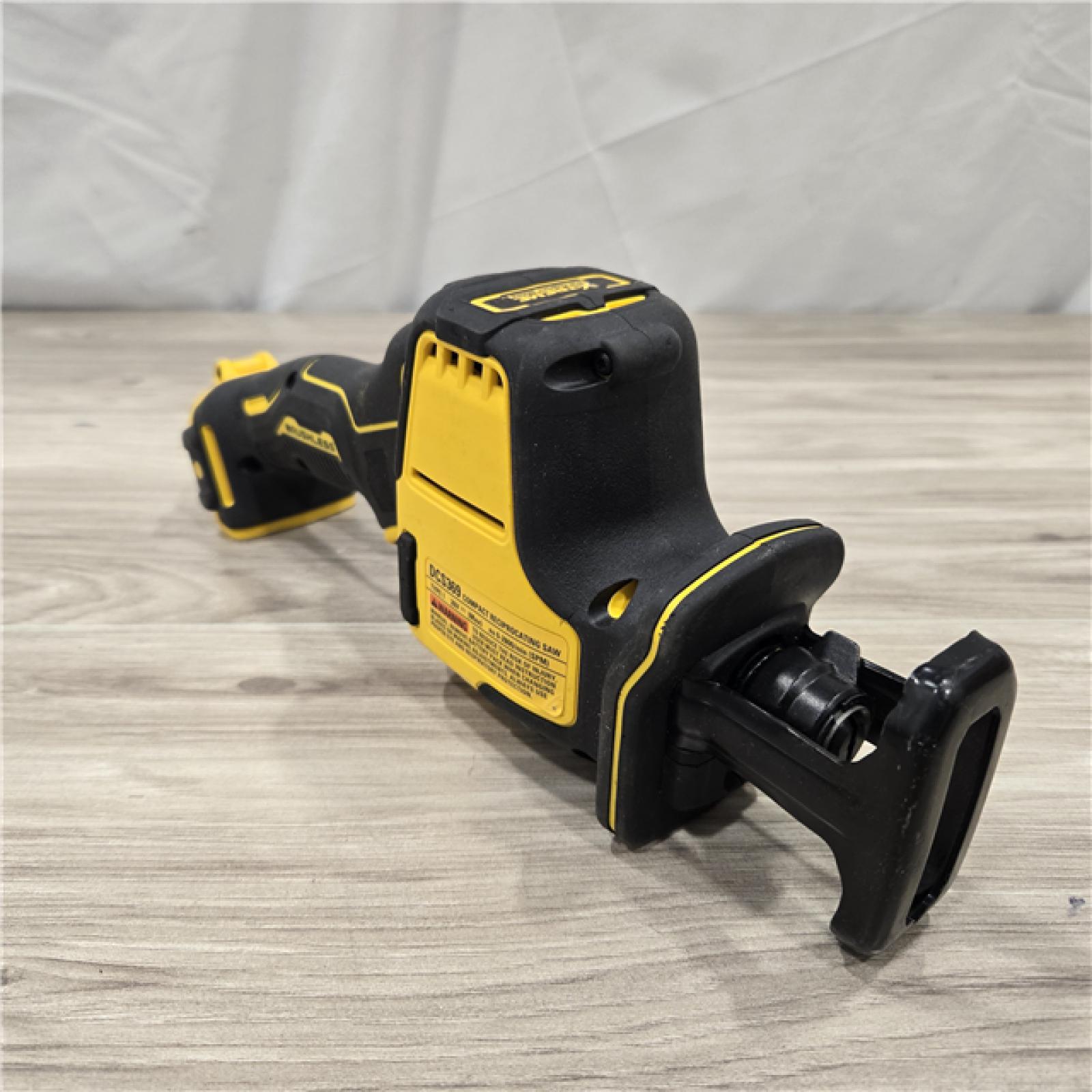 AS-IS Dewalt ATOMIC 20V MAX Cordless One-Handed Reciprocating Saw (Tool Only)