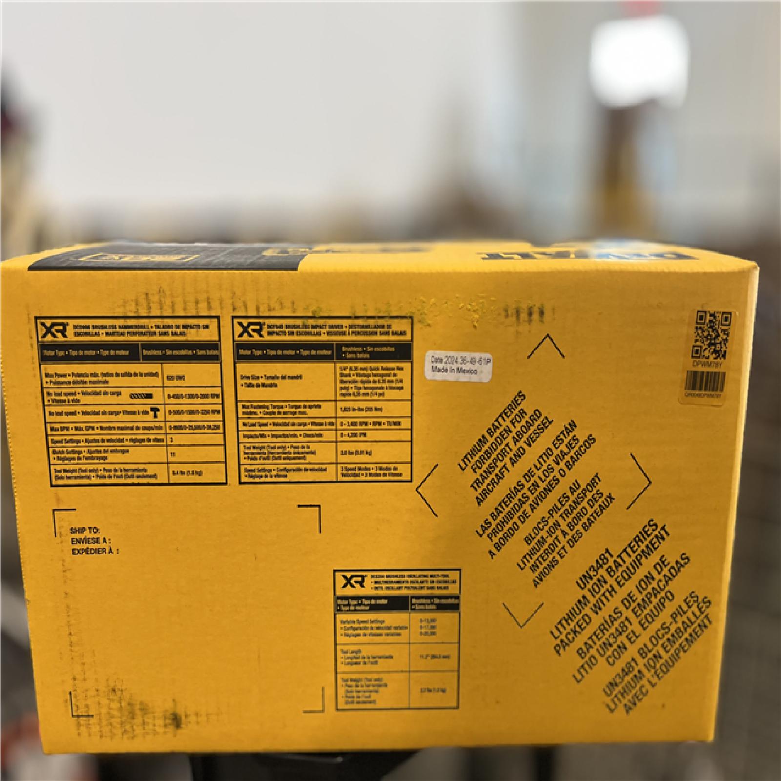 NEW! - DEWALT 20V Lithium-Ion Cordless 3-Tool Combo Kit with FLEXVOLT 9 Ah and 20V 6 Ah Batteries and Charger