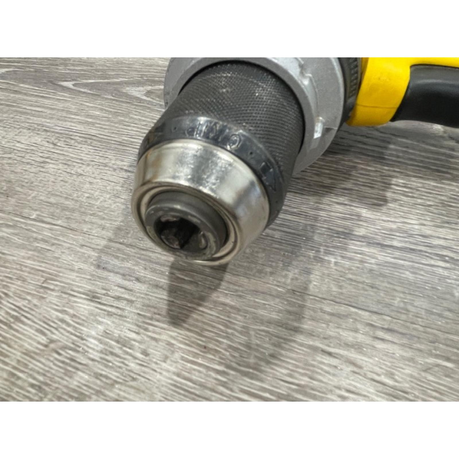AS-IS DEWALT 20V XR Lithium-Ion Cordless Hammer Drill Kit