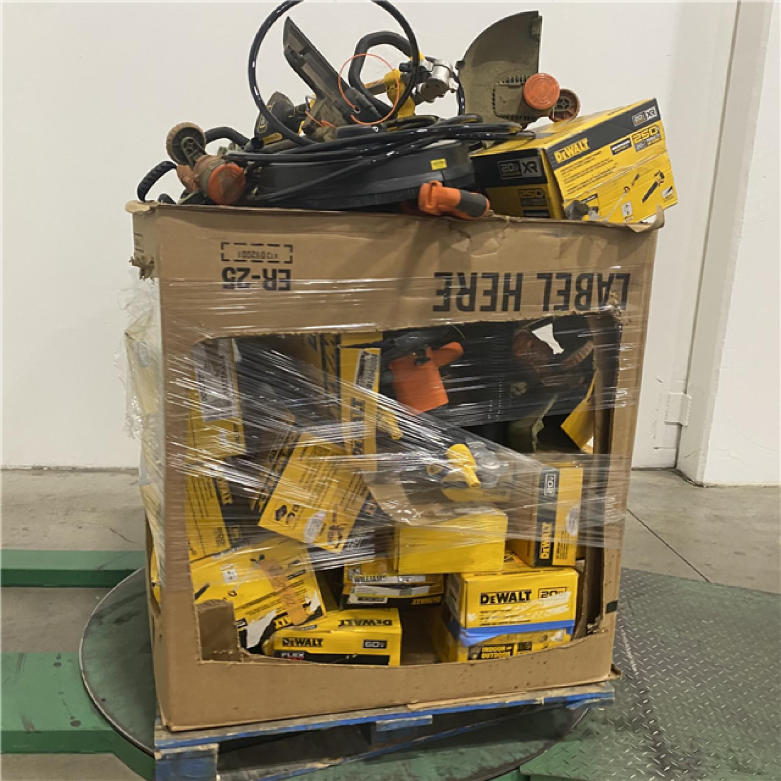 Dallas Location - As-Is Tool Pallet