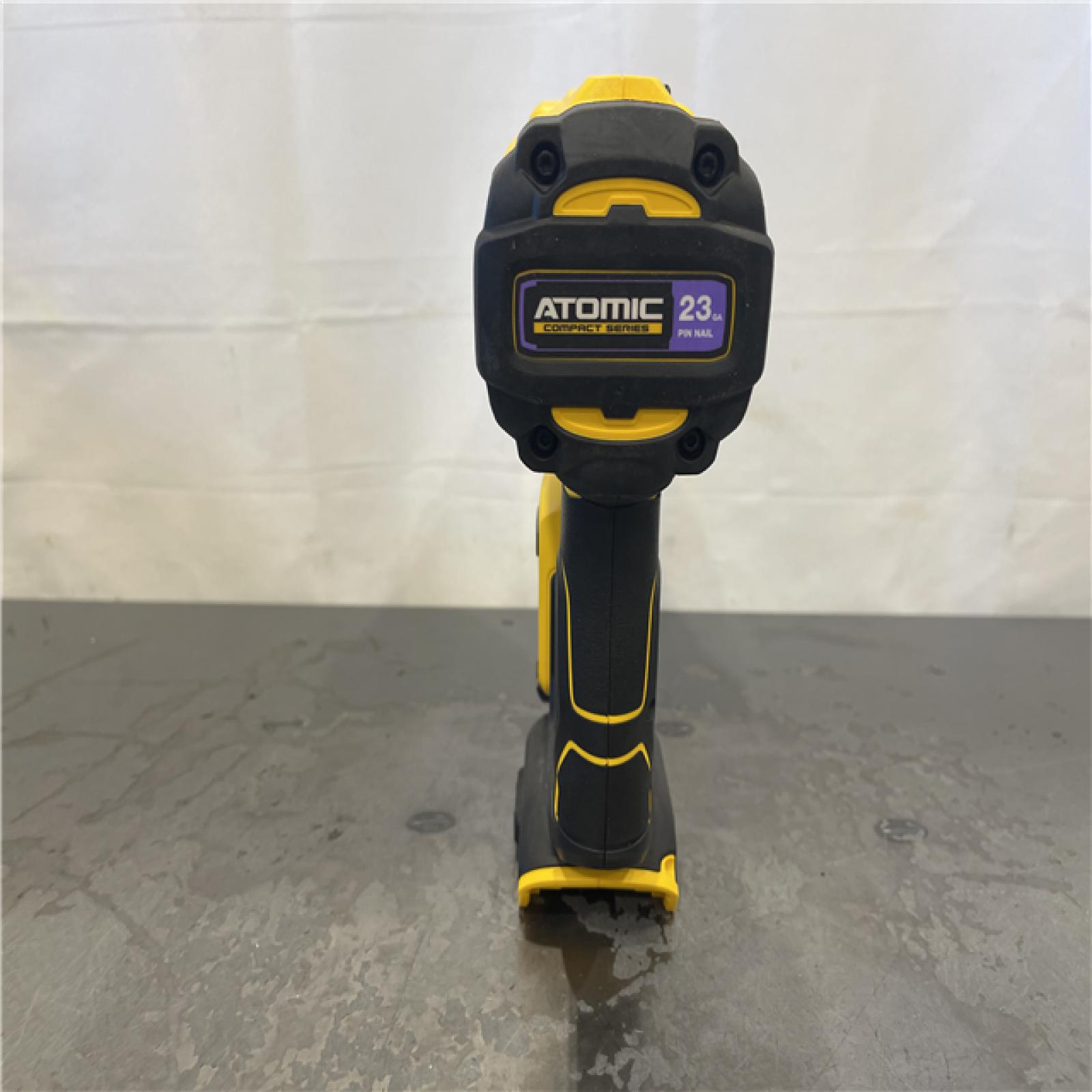AS-IS- DEWALT ATOMIC 20V MAX Lithium Ion Cordless 23 Gauge Pin Nailer Kit