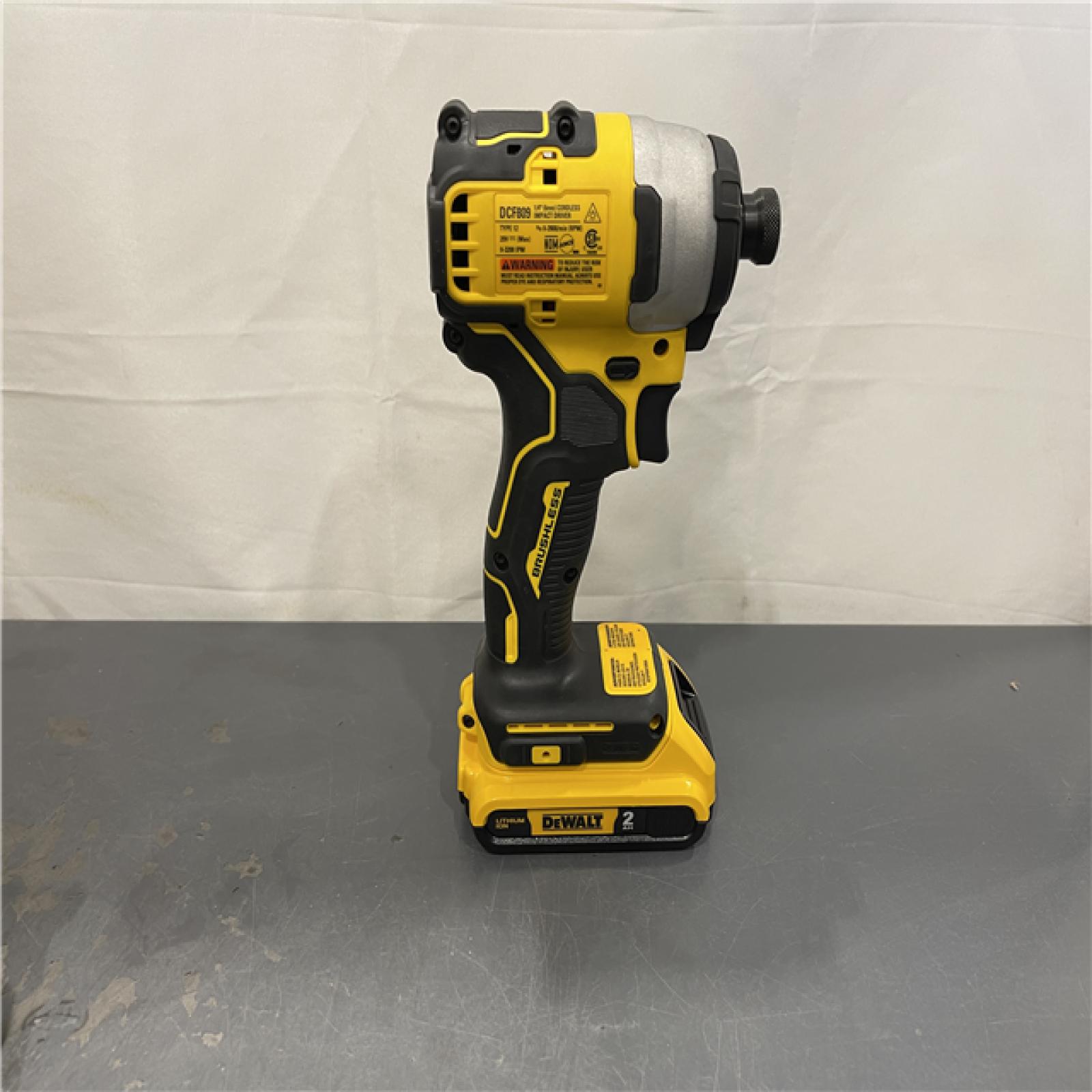 AS-IS - DeWALT ATOMIC 20V Max Lithium-Ion Brushless Cordless Compact 1/4 in. Impact Driver Kit