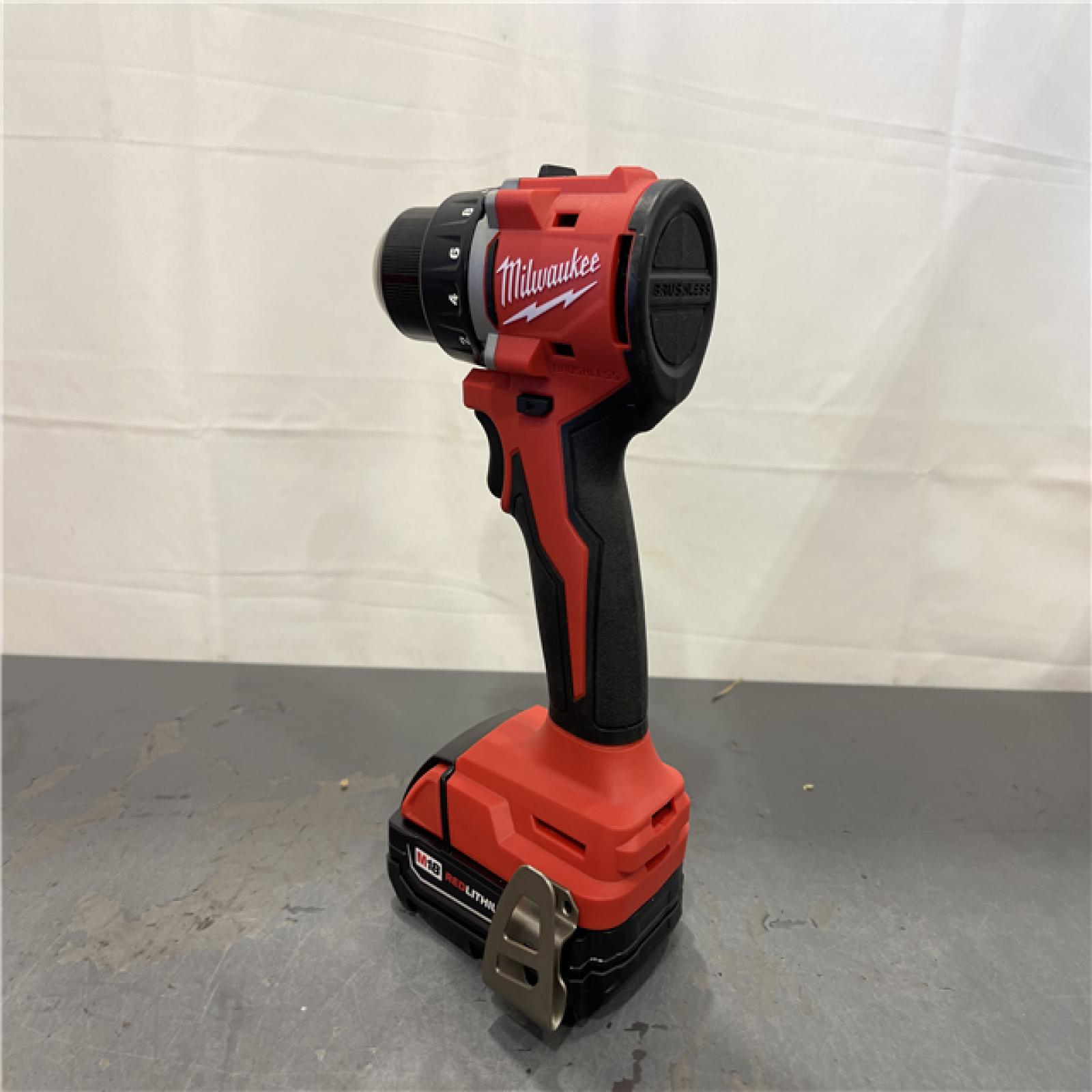 AS-IS - Milwaukee M18 18V Lithium-Ion Brushless Cordless 1/2 in. Compact Drill/Driver Kit