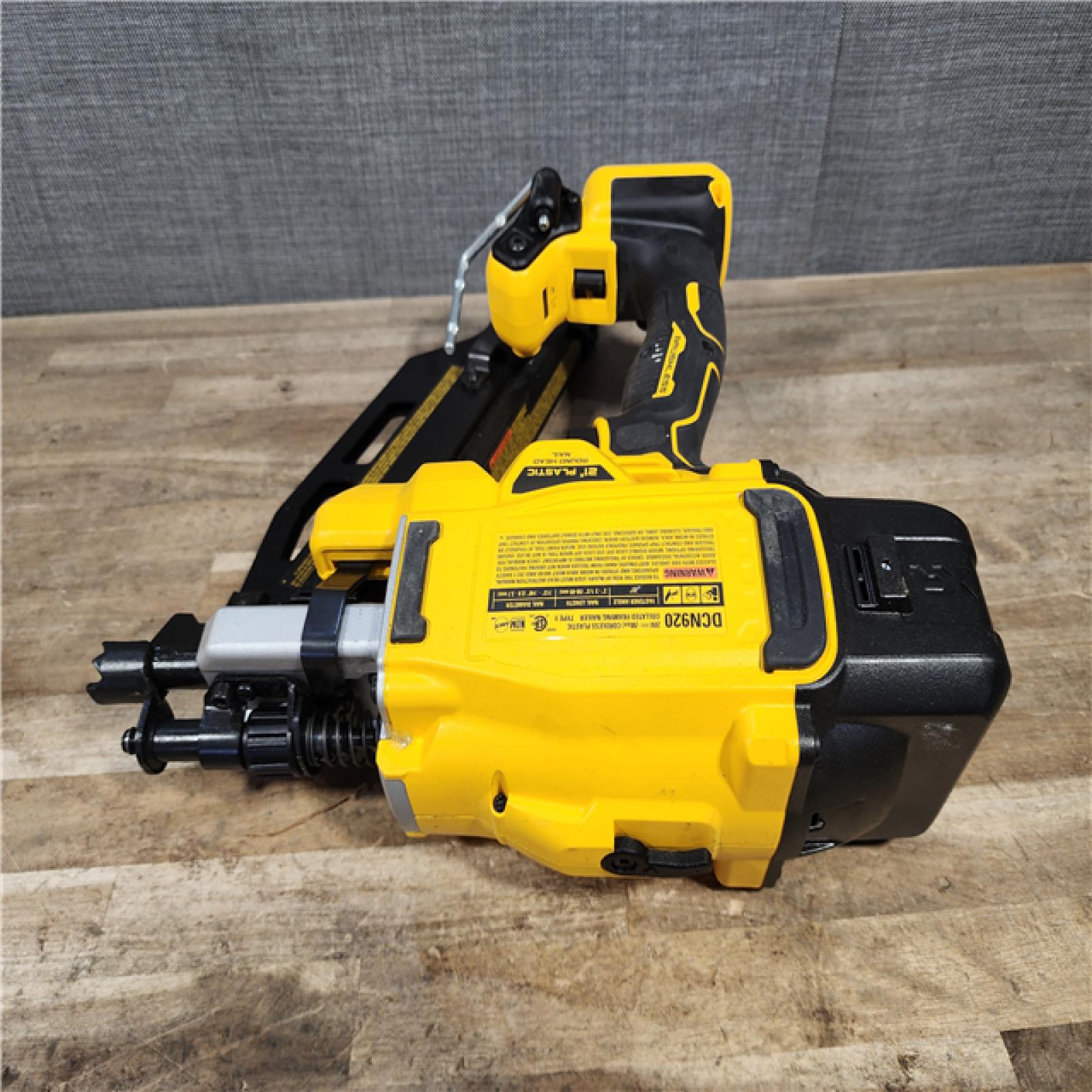 HOUSTON LOCATION - AS-IS DEWALT 20-Volt 21° Cordless Framing Nailer (Tool-Only)