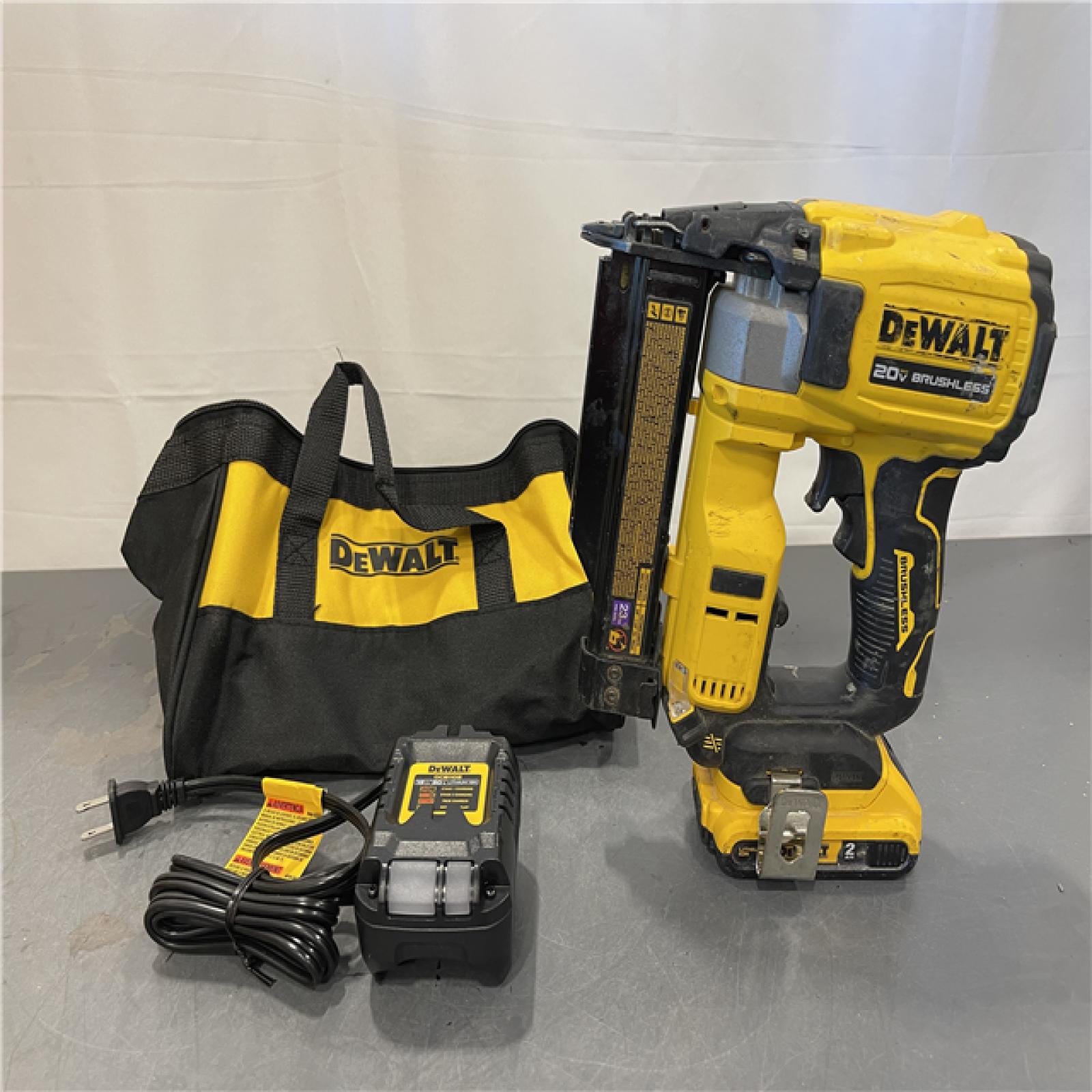 AS-IS - DeWalt ATOMIC 20V MAX Lithium Ion Cordless 23 Gauge Pin Nailer Kit