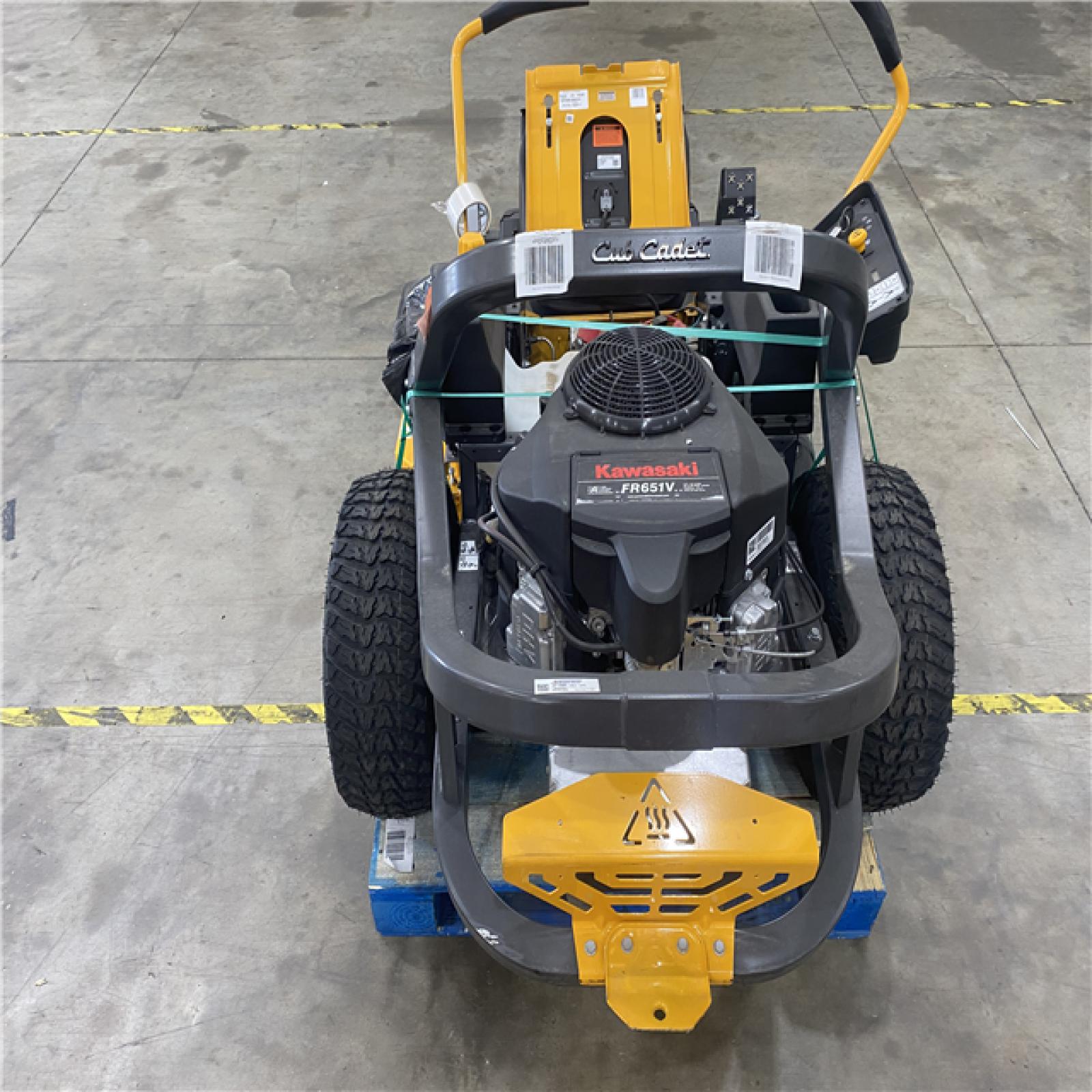 Houston Location - AS-IS Outdoor Power Equipment CUB CADET Z2 42 SIT DOWN MOWER