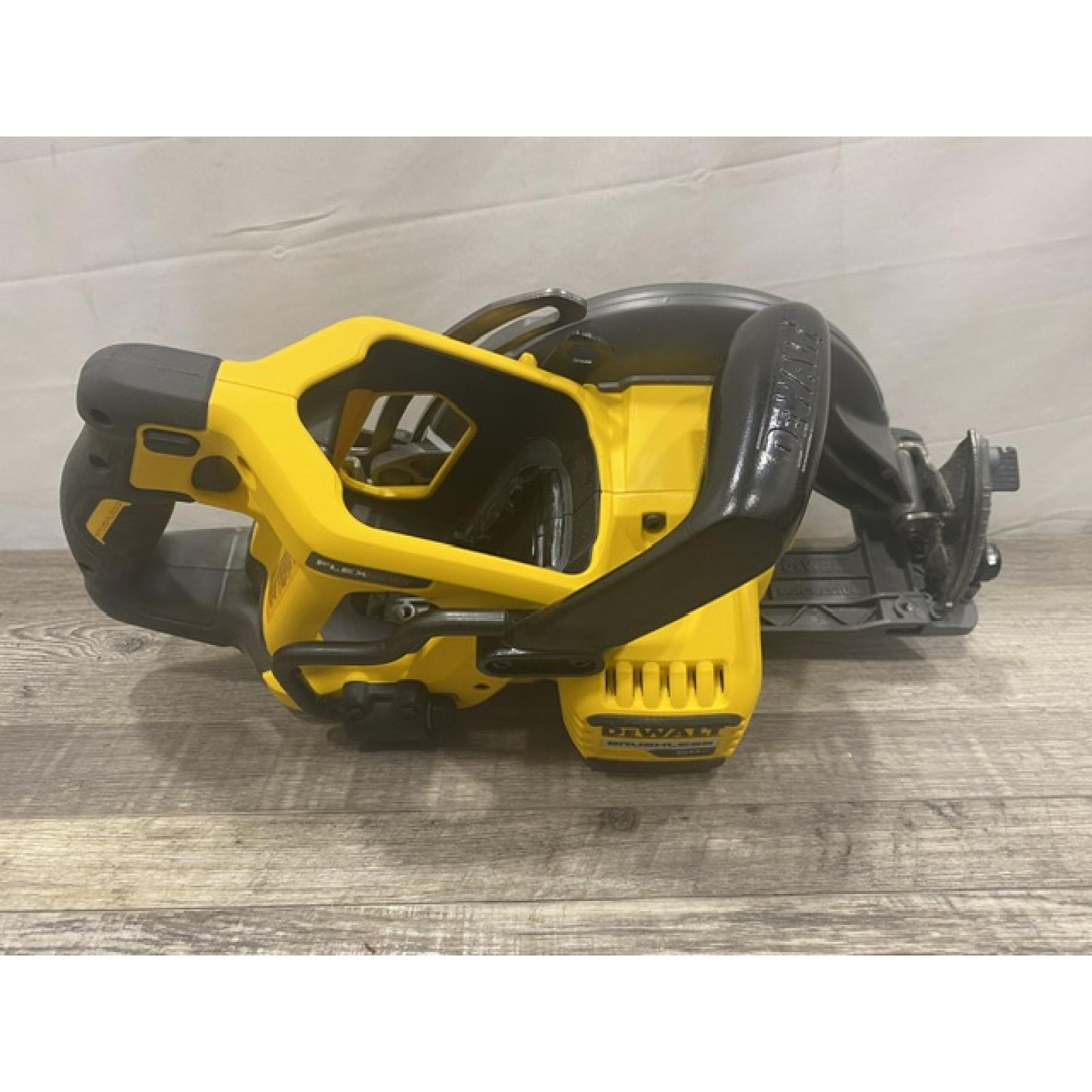 AS-IS DEWALT FLEXVOLT 60V MAX Cordless Brushless 7-1/4 in. Wormdrive Style Circular Saw (Tool Only)